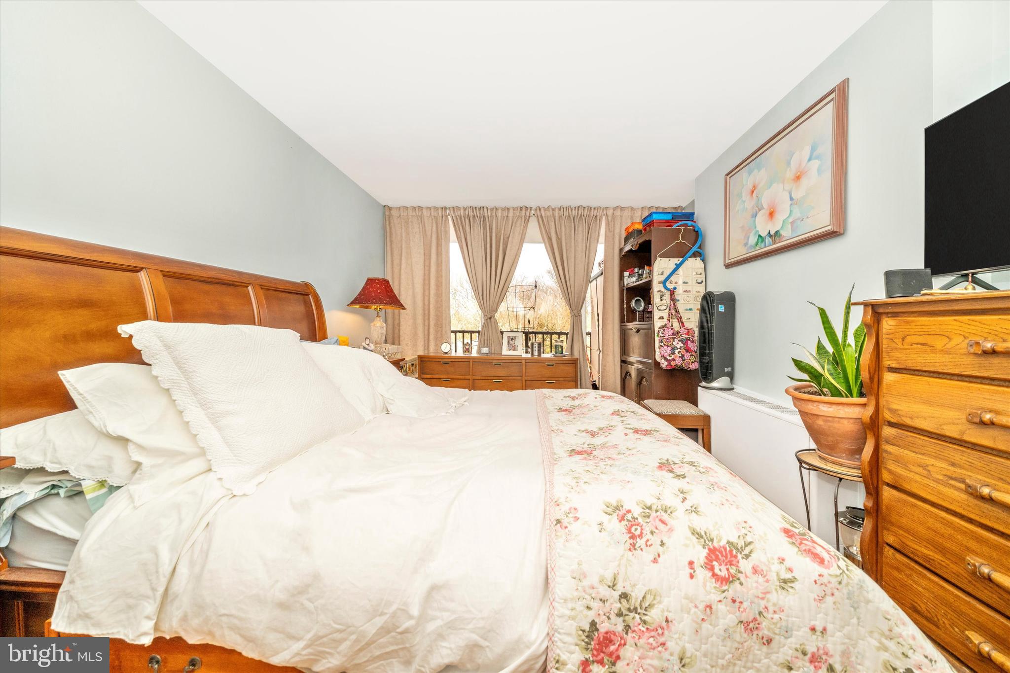 THE WATERFORD - Residential