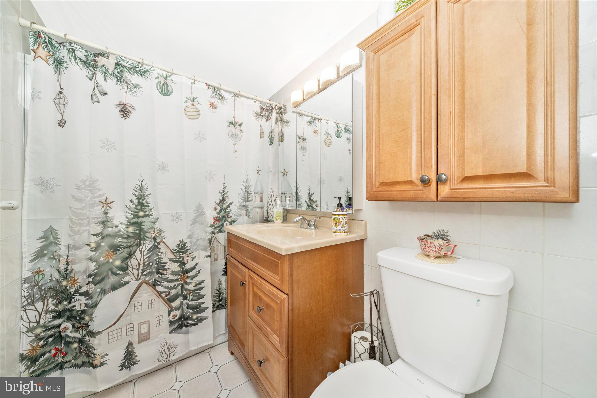 THE WATERFORD - Residential