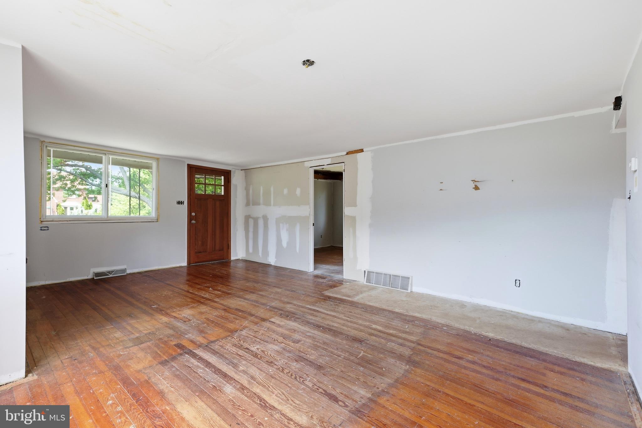 608 WASHINGTON TERRACE