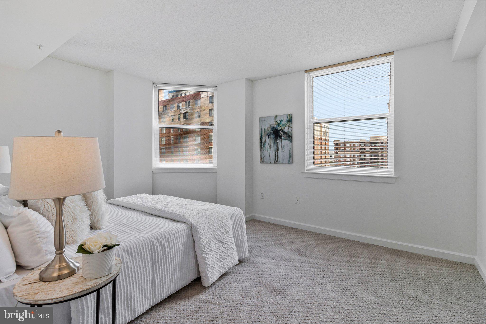 BALLSTON 880 - Residential