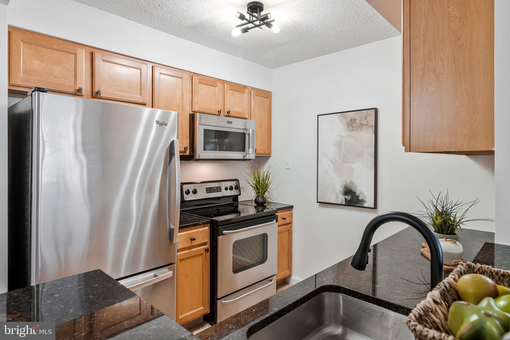 BALLSTON 880 - Residential