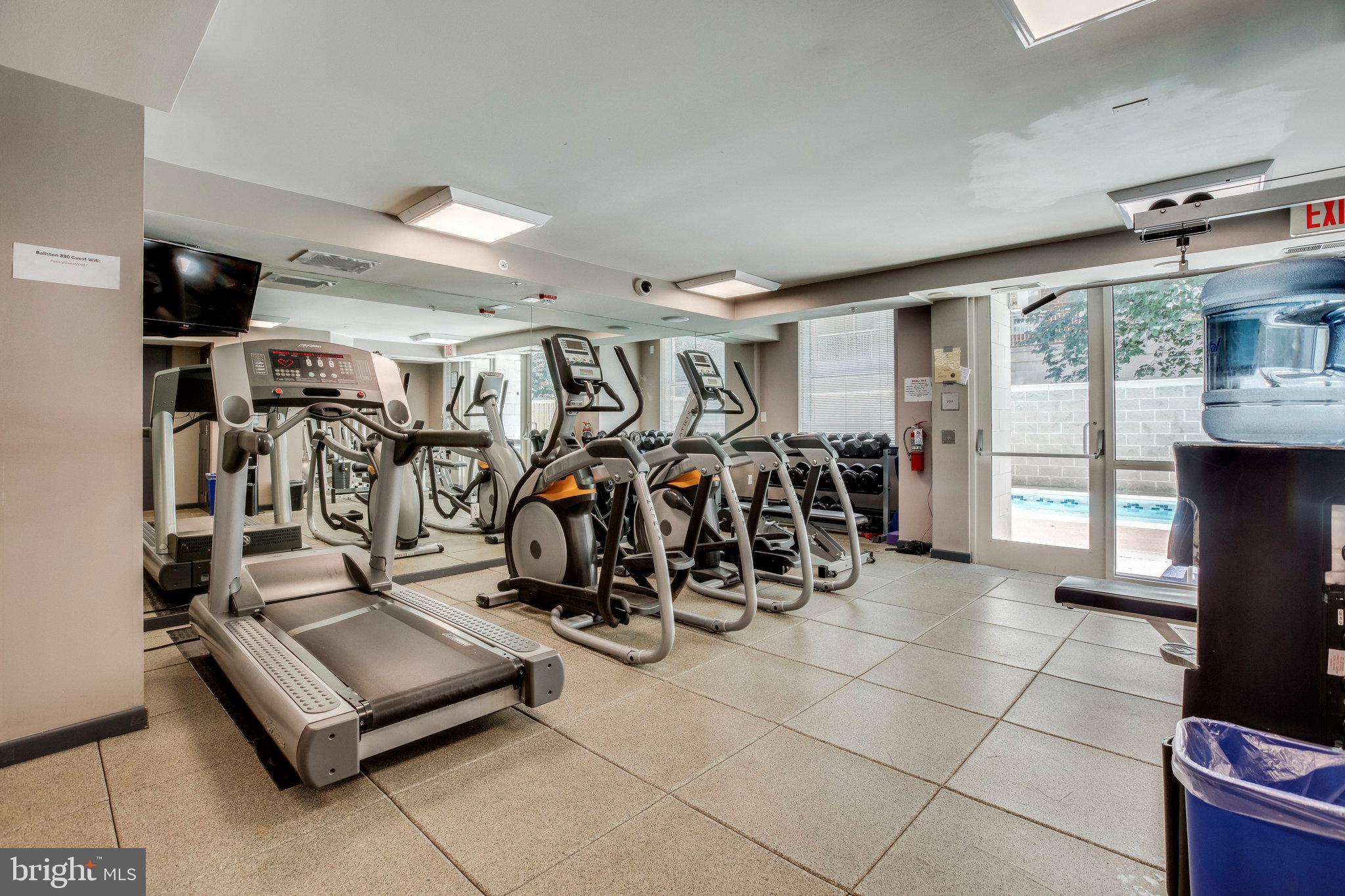 BALLSTON 880 - Residential