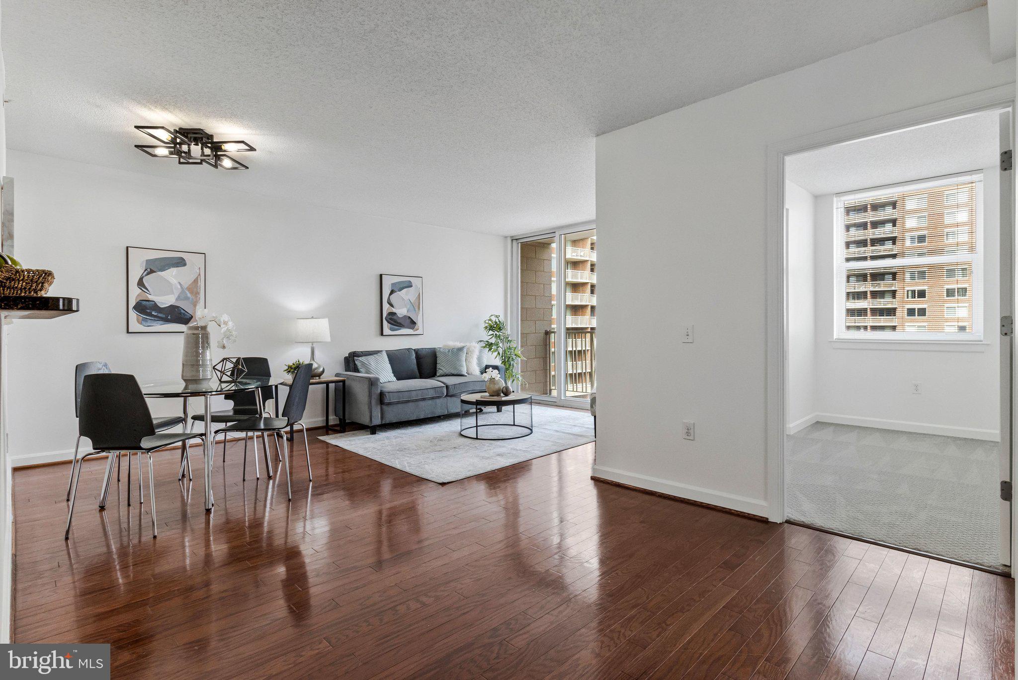 BALLSTON 880 - Residential