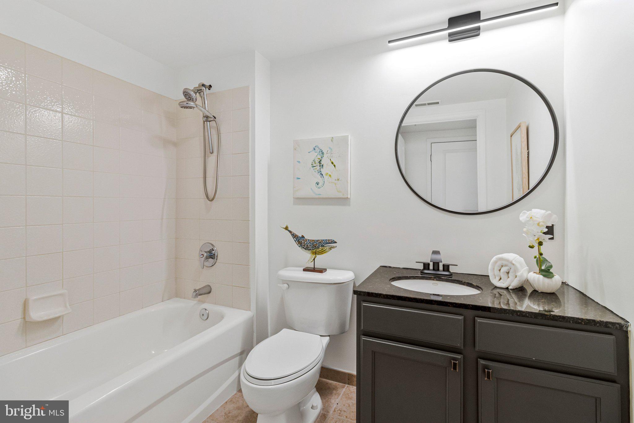 BALLSTON 880 - Residential