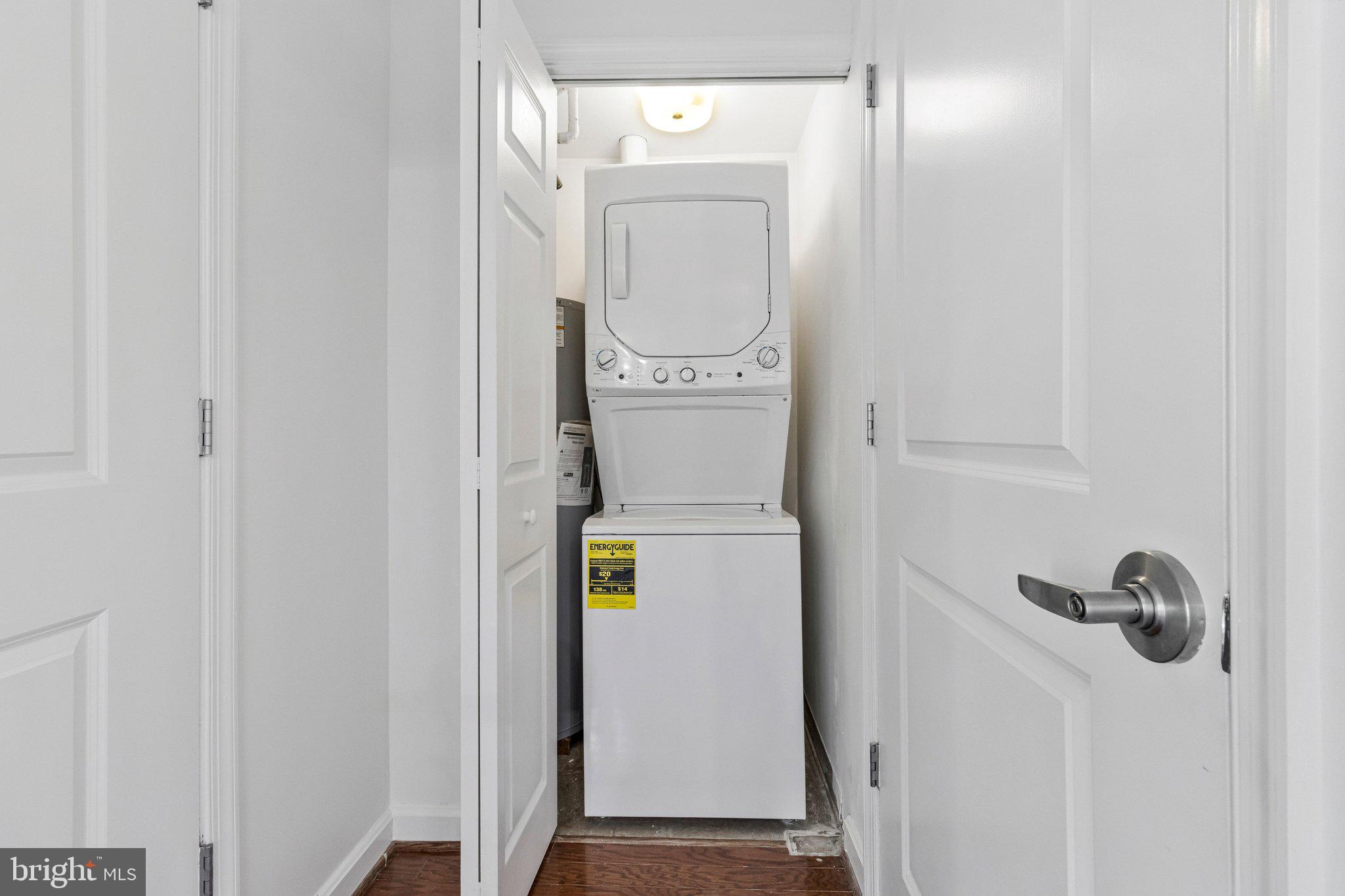 BALLSTON 880 - Residential