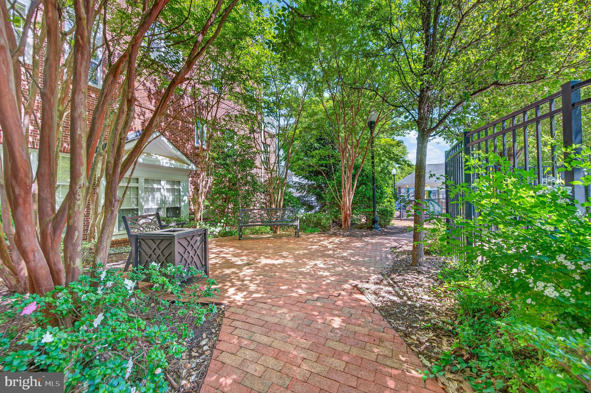 BUCKINGHAM STATION - Residential