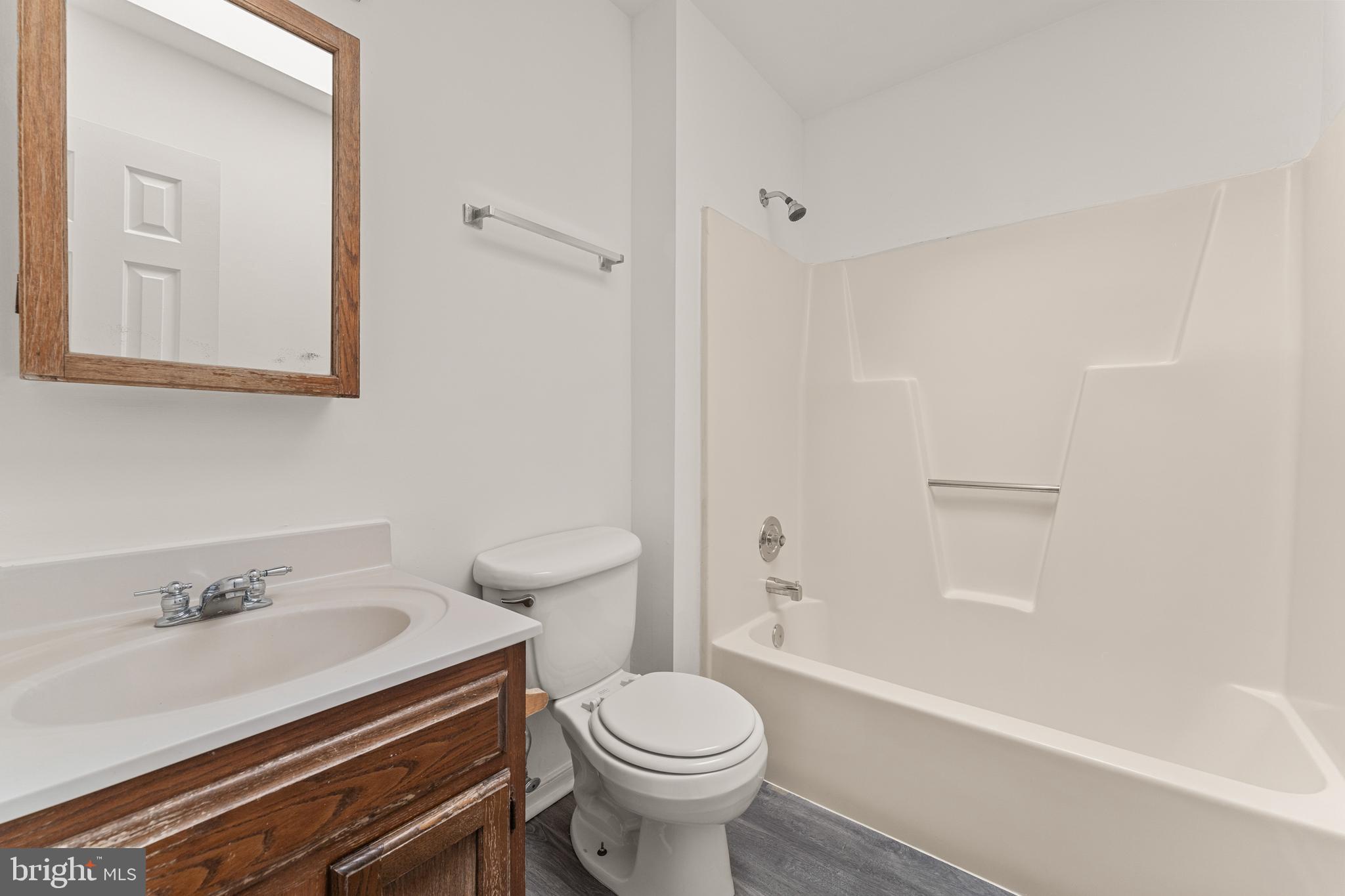 MILL GARDEN - Residential Lease