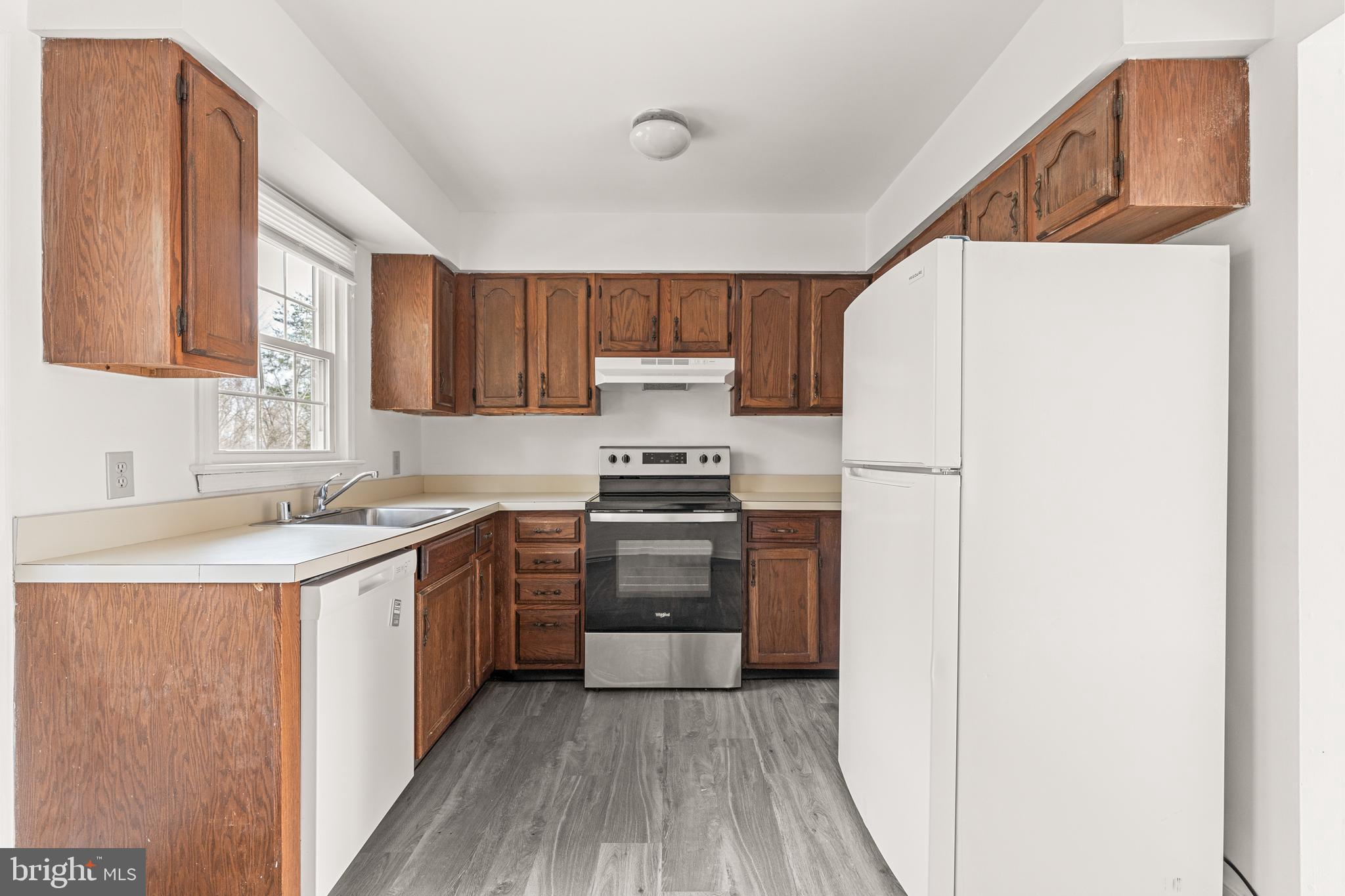 MILL GARDEN - Residential Lease