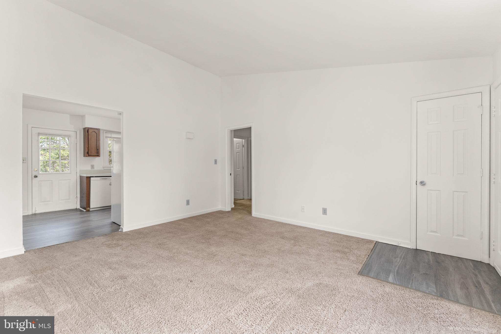 MILL GARDEN - Residential Lease