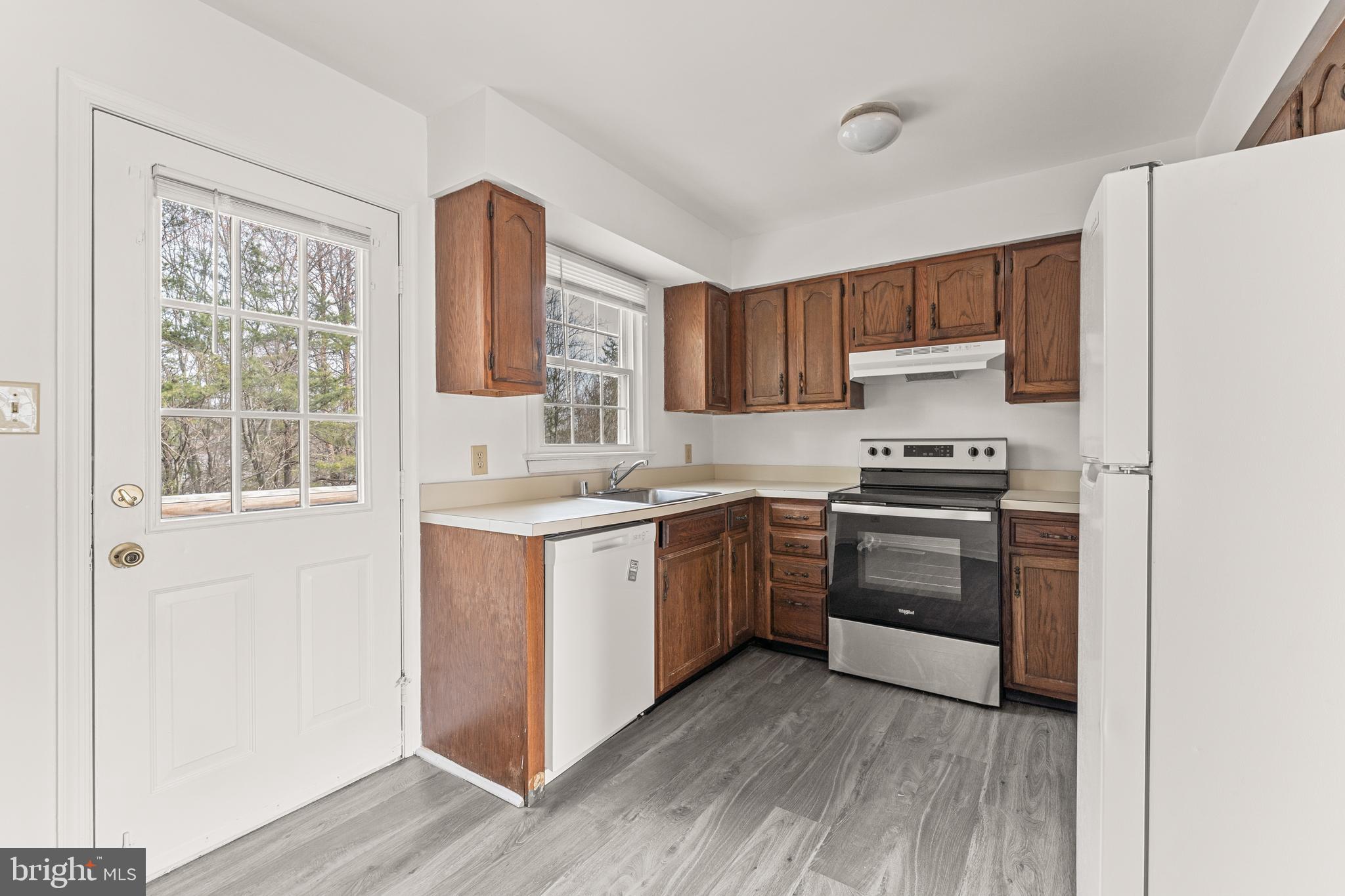 MILL GARDEN - Residential Lease