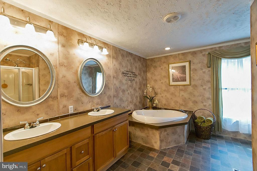 CAPON RIVER VISTA - Residential