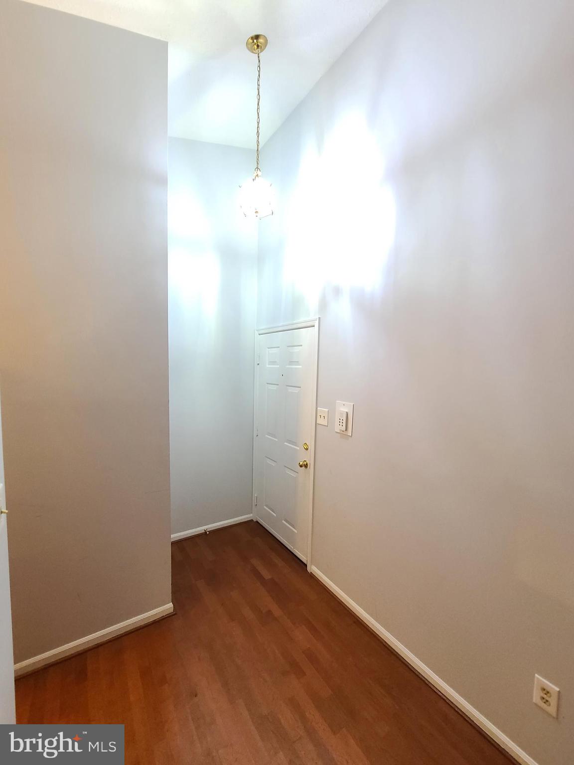 SENECA KNOLLS CODM - Residential Lease