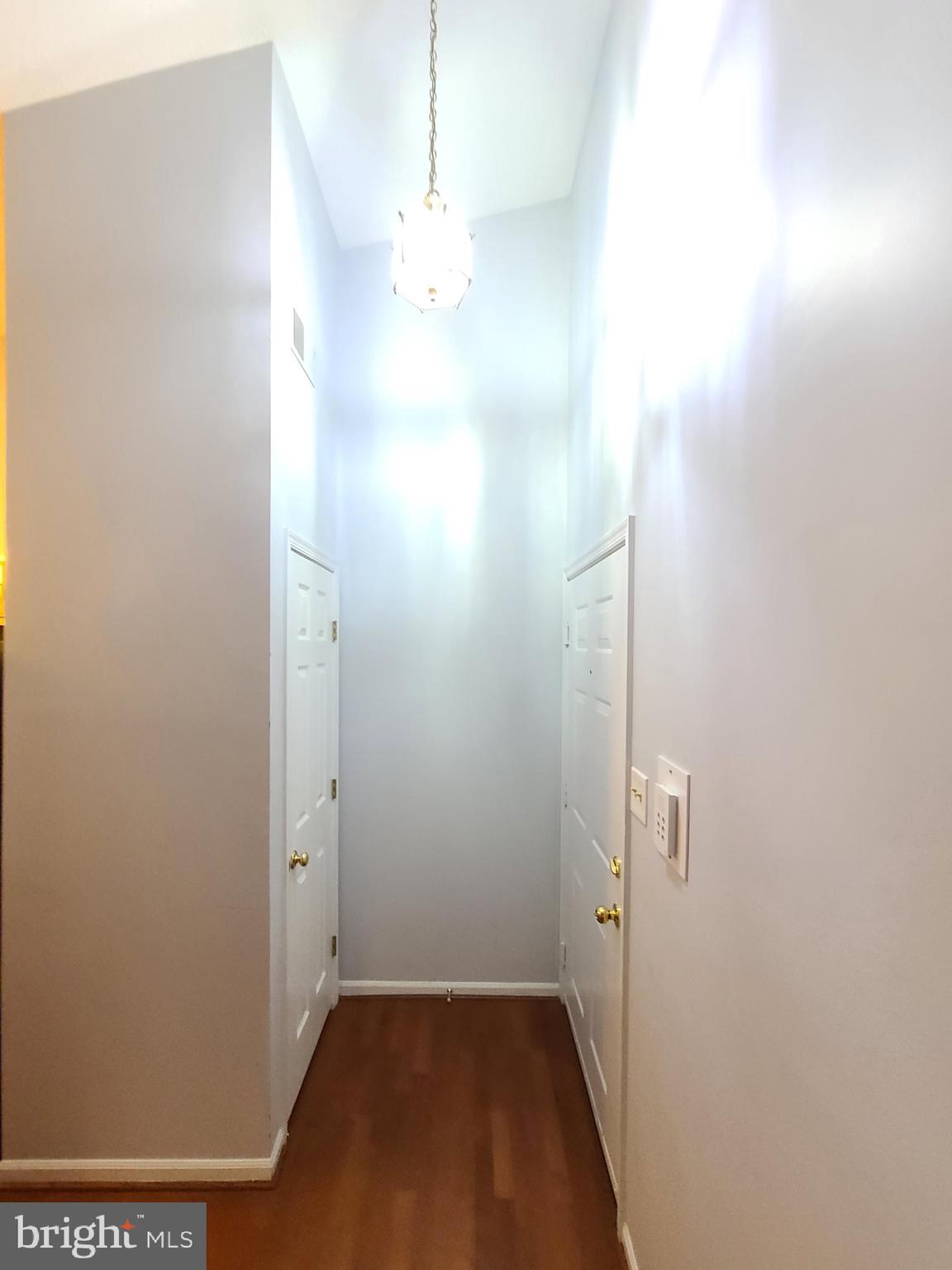 SENECA KNOLLS CODM - Residential Lease