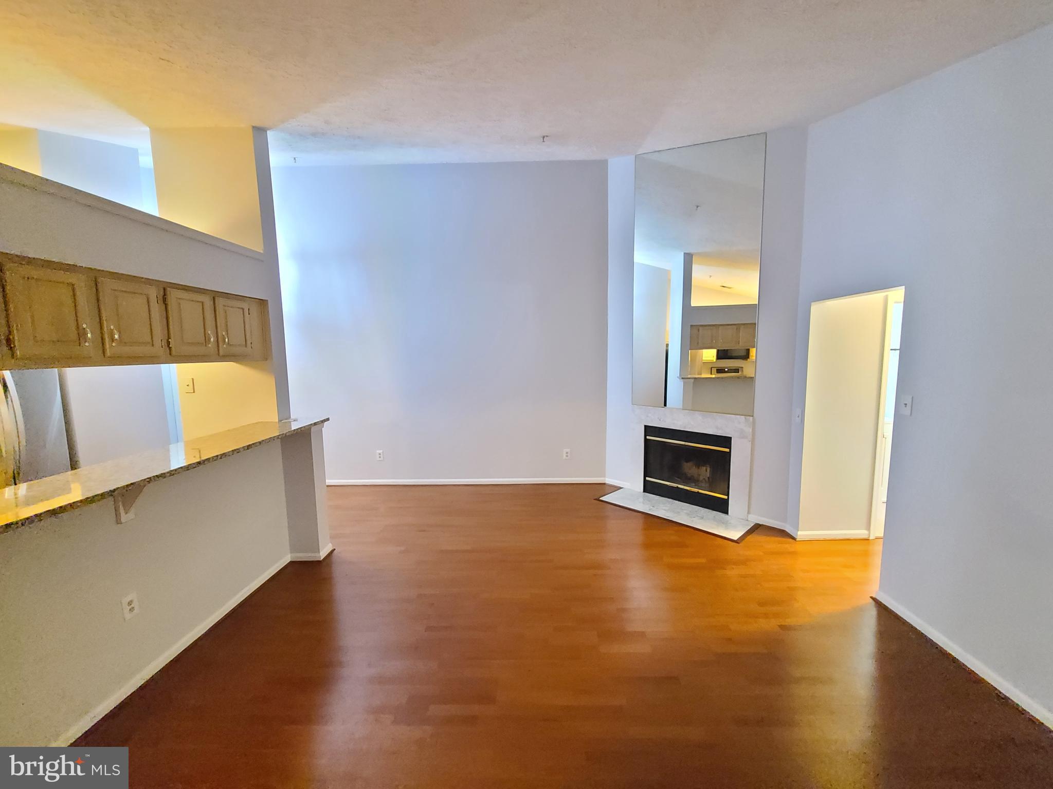 SENECA KNOLLS CODM - Residential Lease