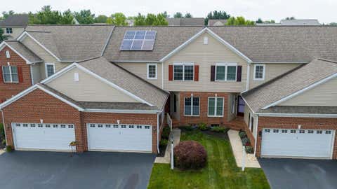 Townhouse For Sale - 15 Weaver Avenue<br/> EPHRATA, PA 17522