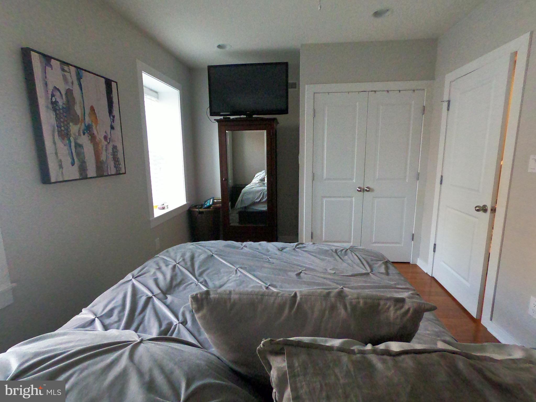 POINT BREEZE - Residential