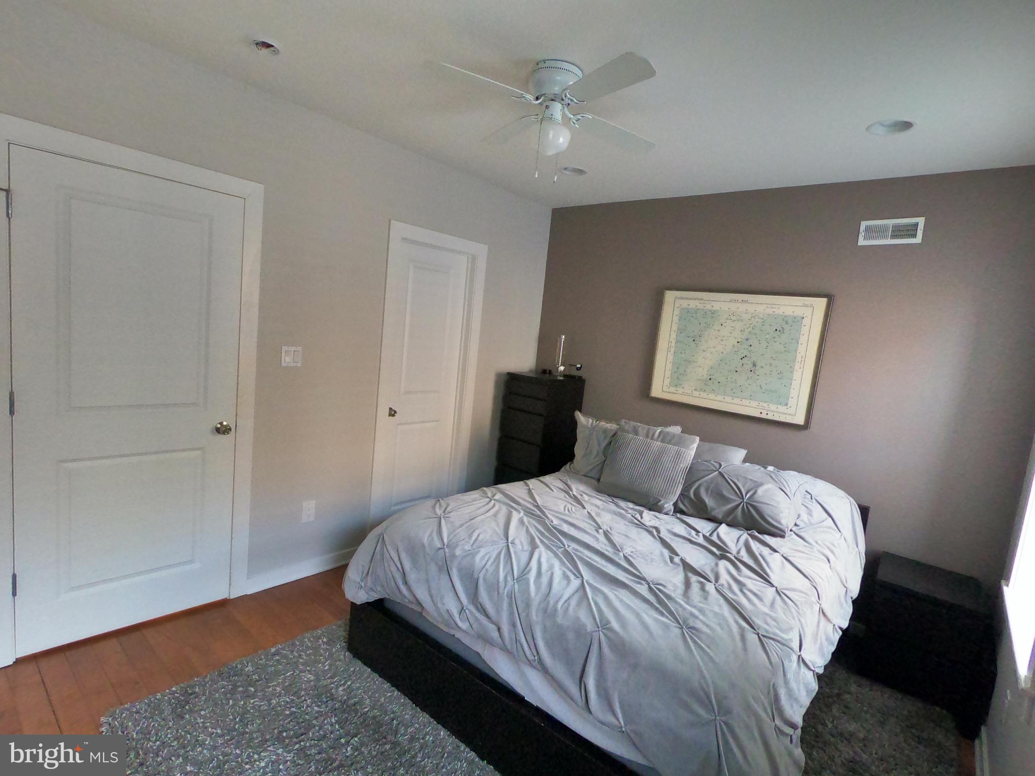POINT BREEZE - Residential