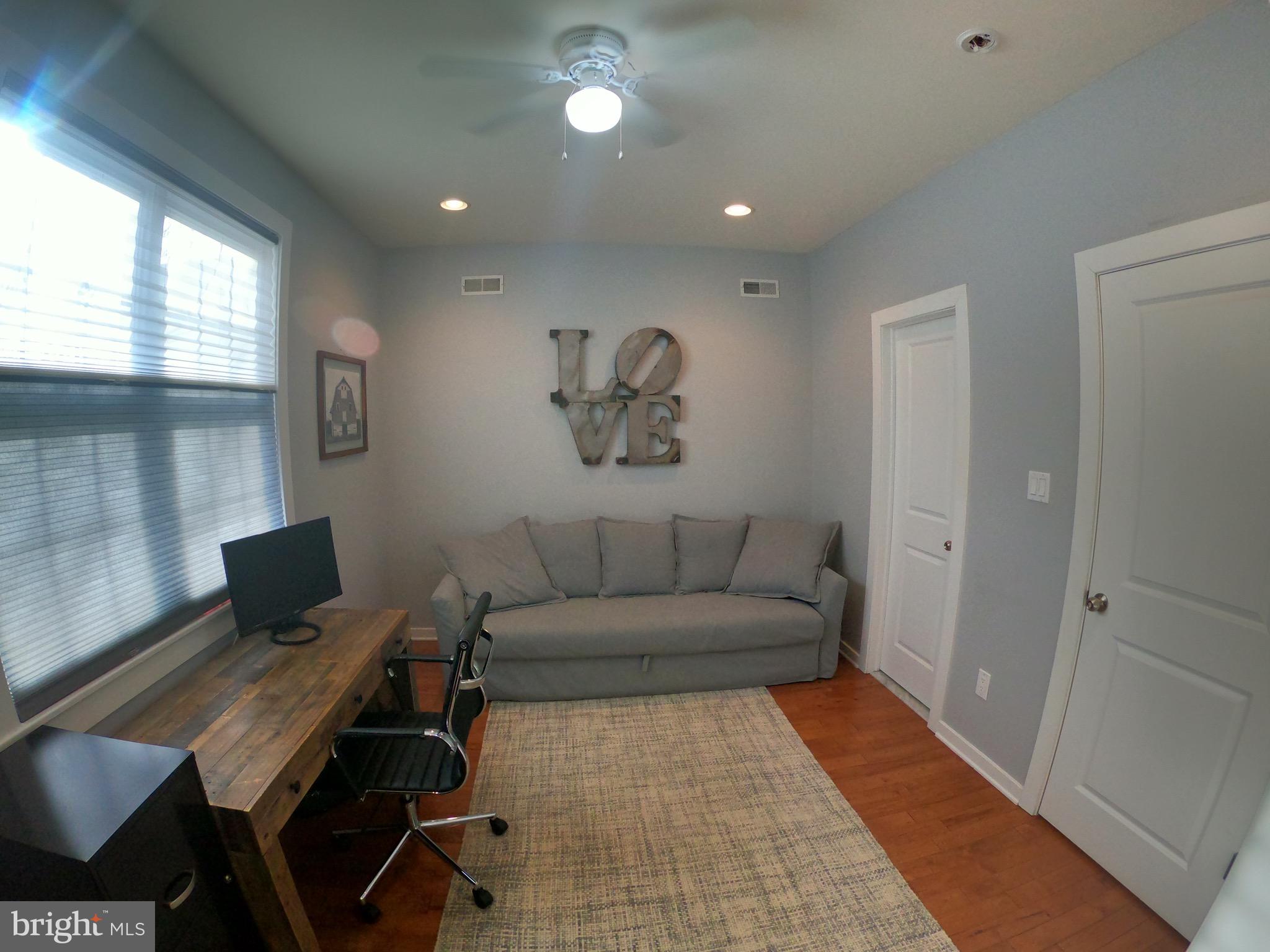 POINT BREEZE - Residential