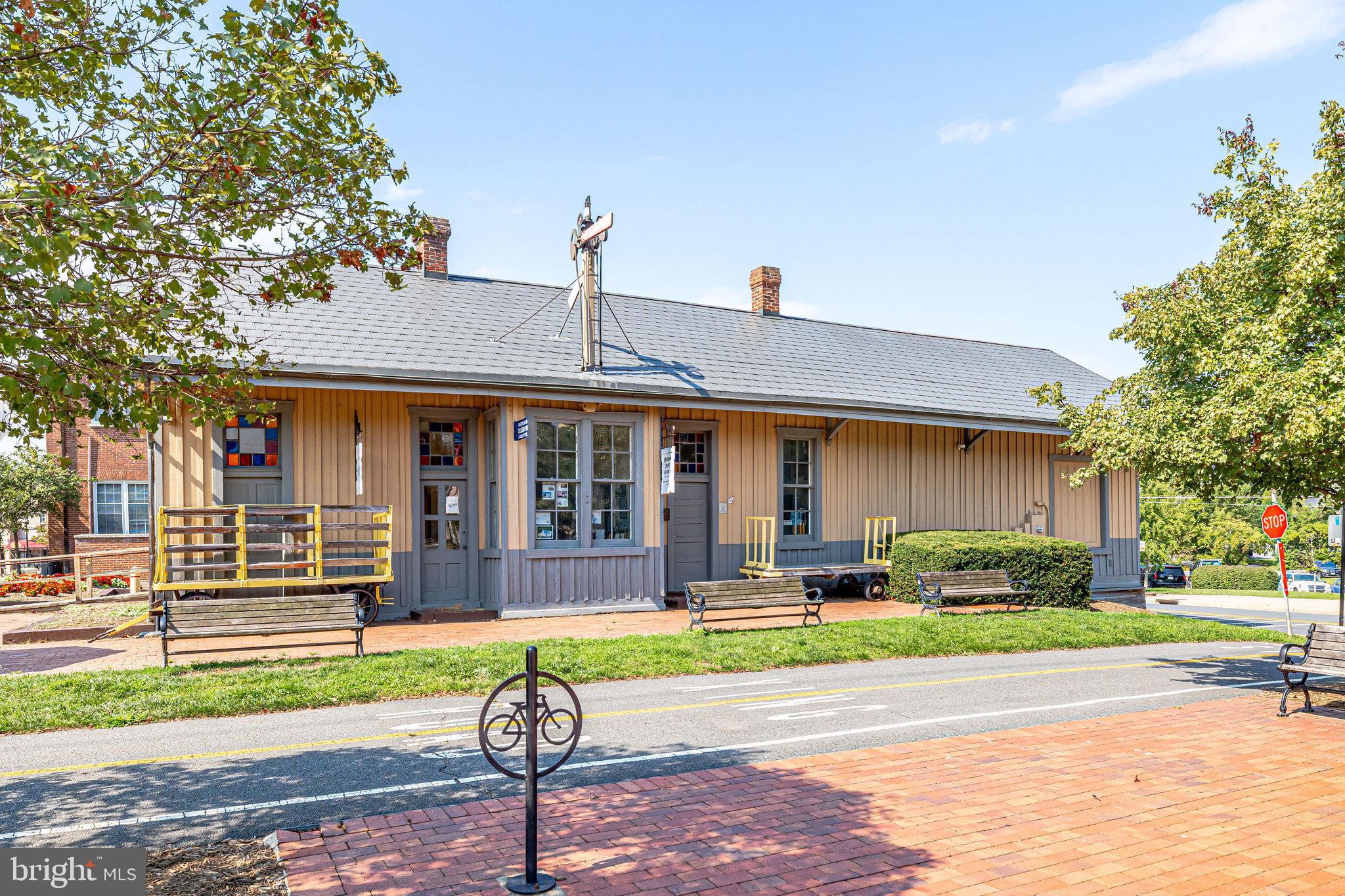 OLD DRANESVILLE HUNT CLUB - Residential