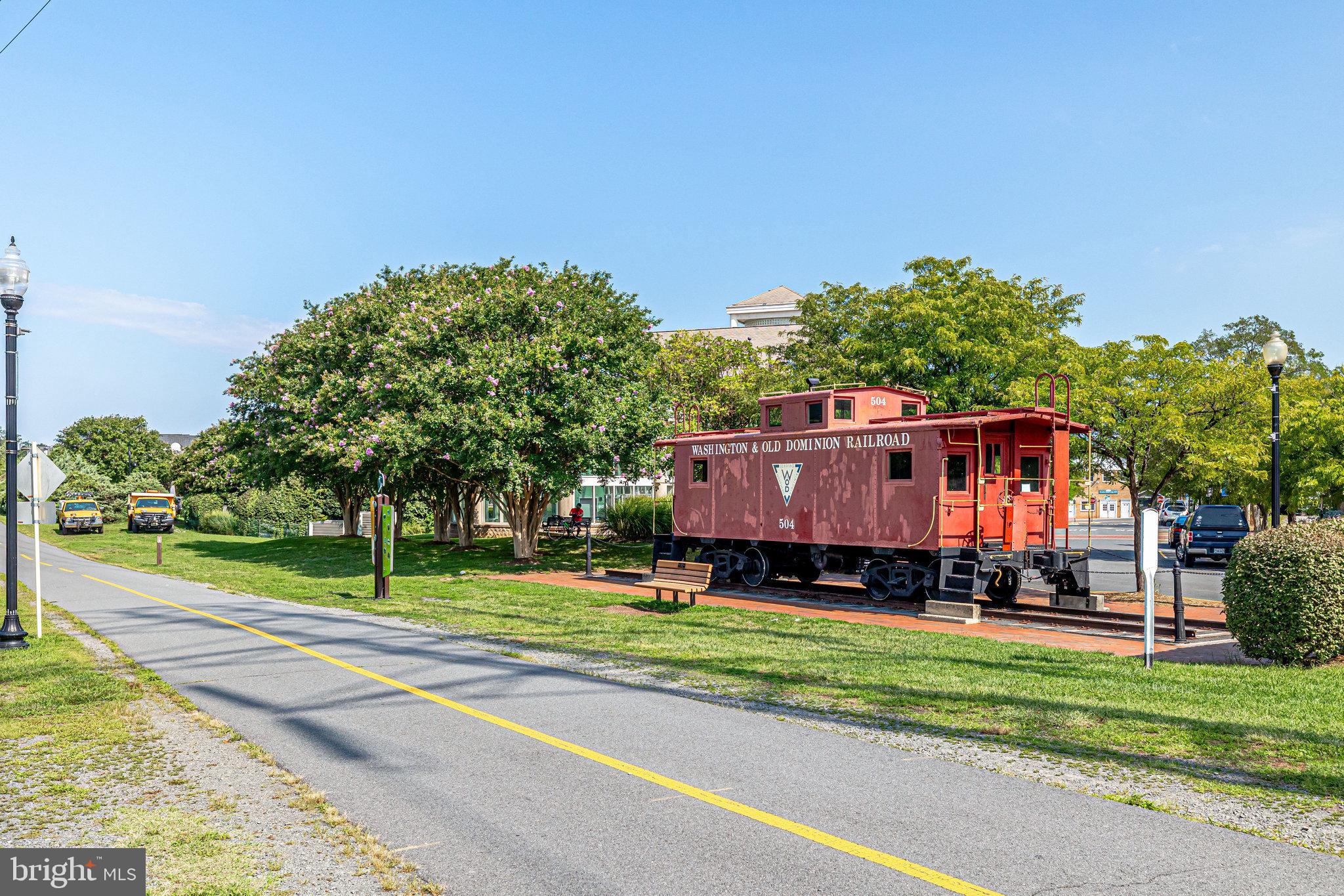 OLD DRANESVILLE HUNT CLUB - Residential
