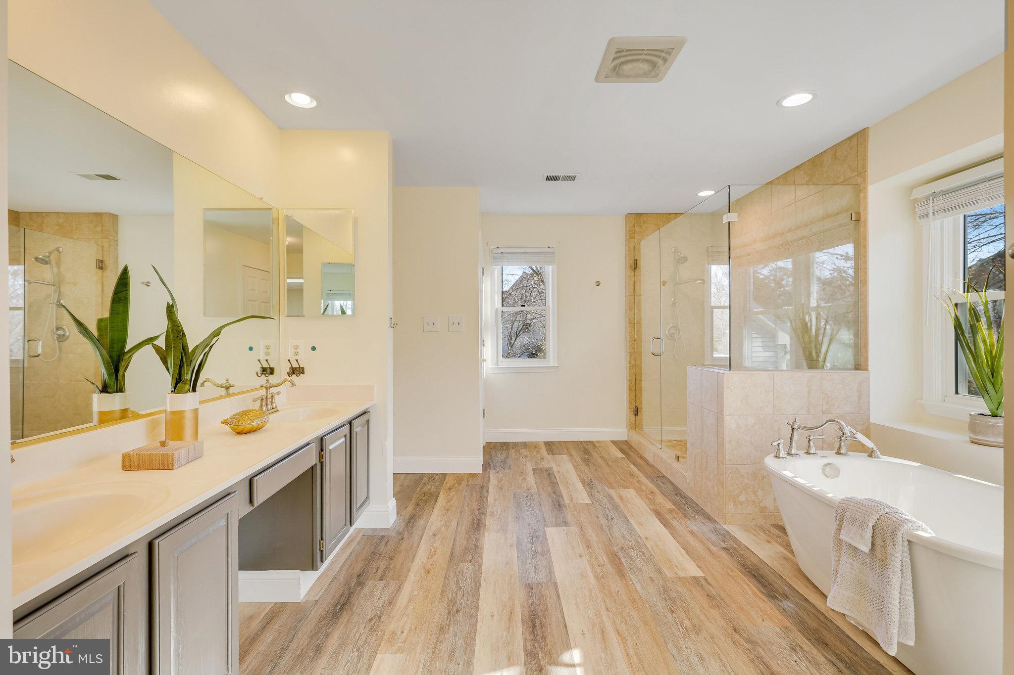 OLD DRANESVILLE HUNT CLUB - Residential