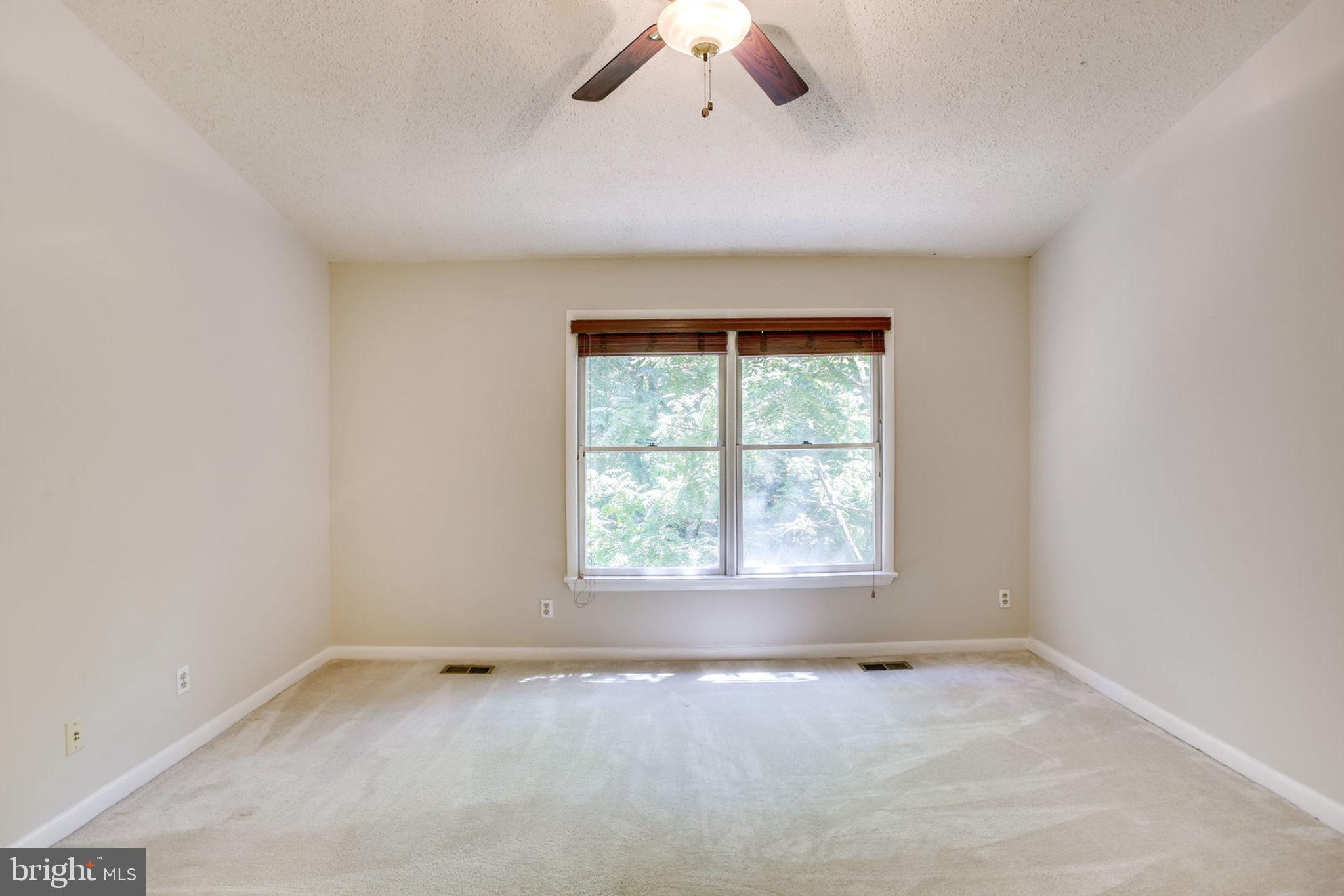 RESTON - Residential Lease