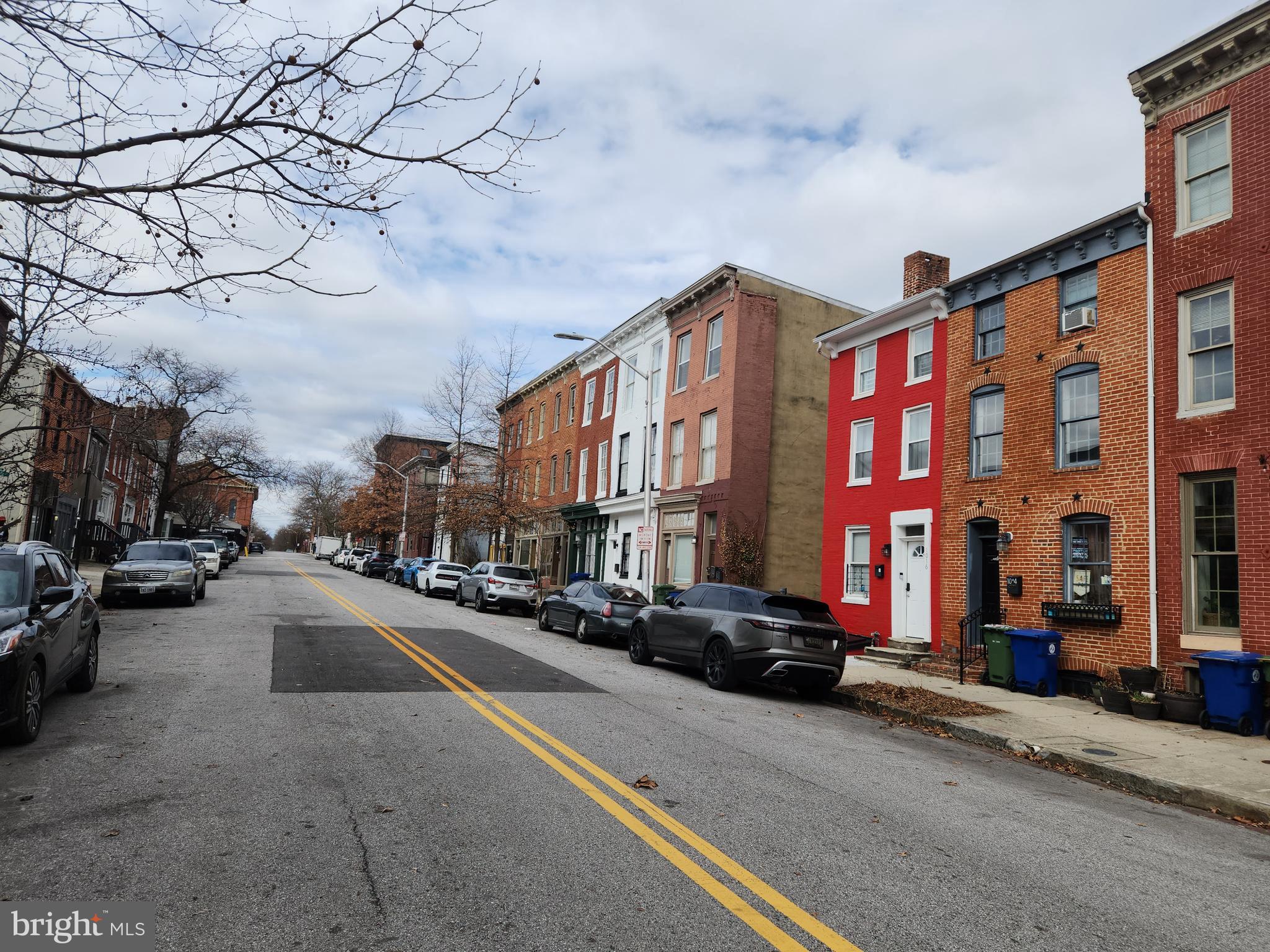 HOLLINS MARKET - Residential