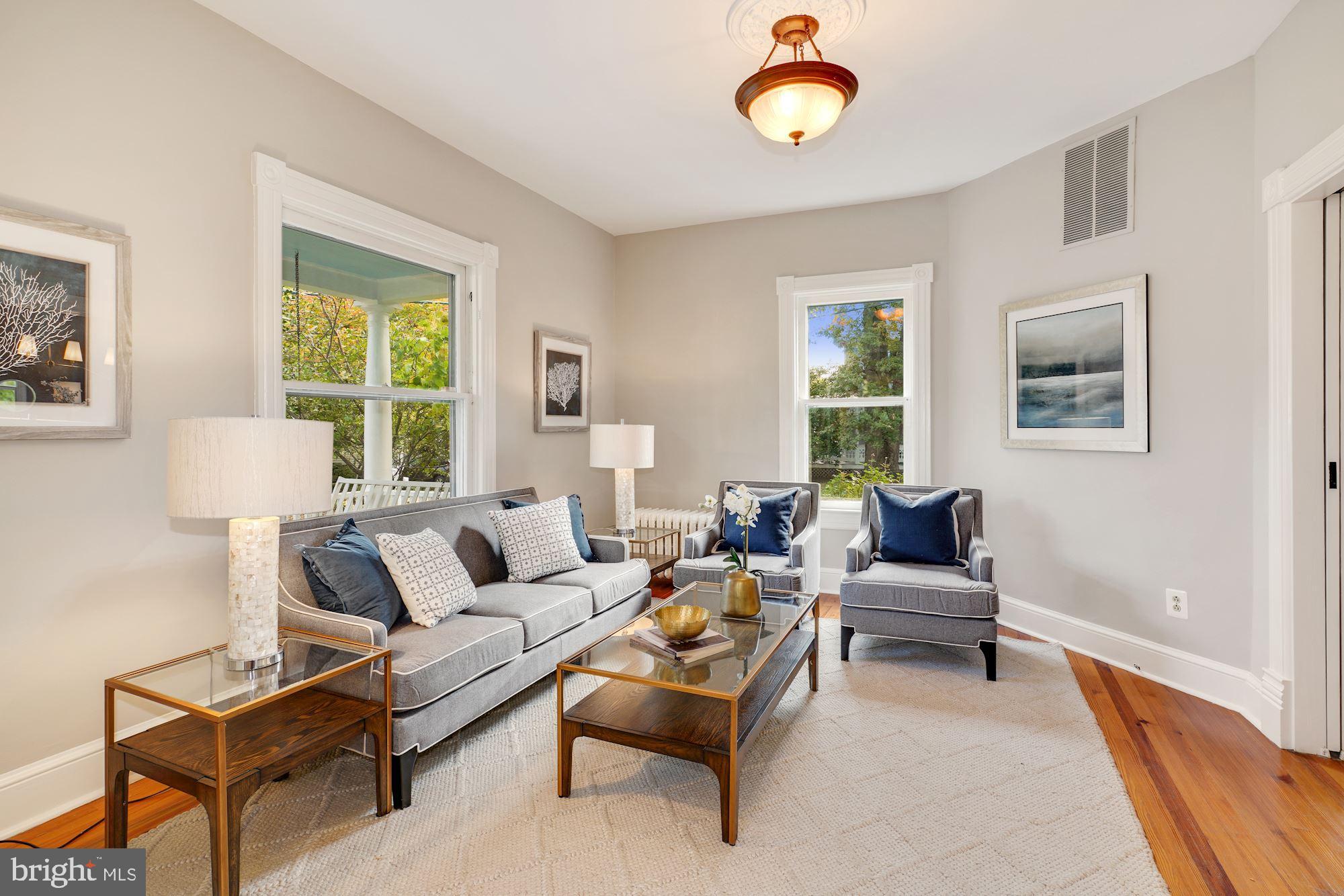 MAYWOOD - Residential