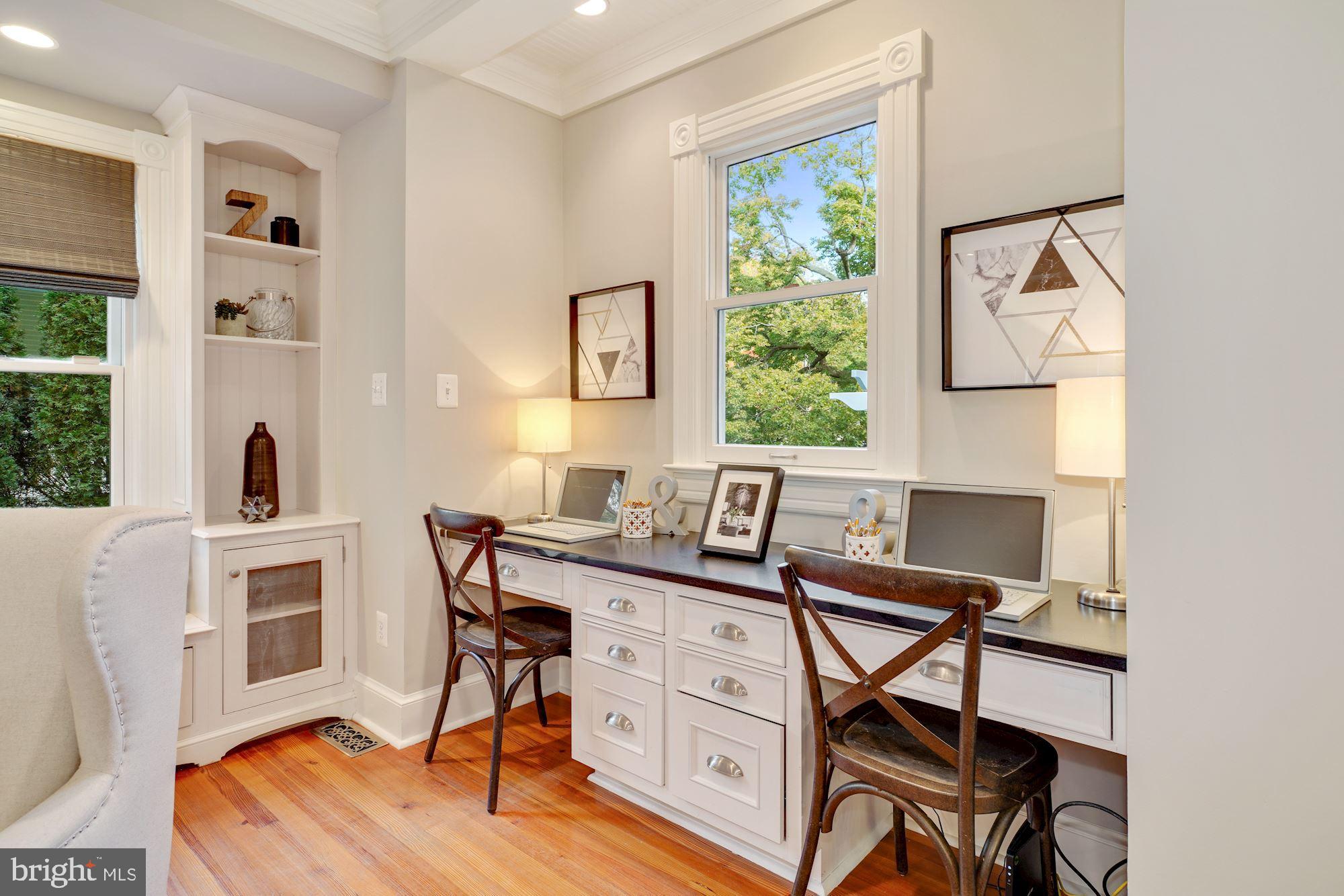 MAYWOOD - Residential