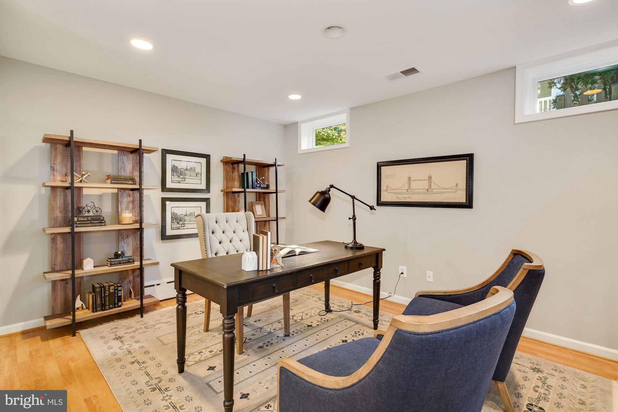 MAYWOOD - Residential