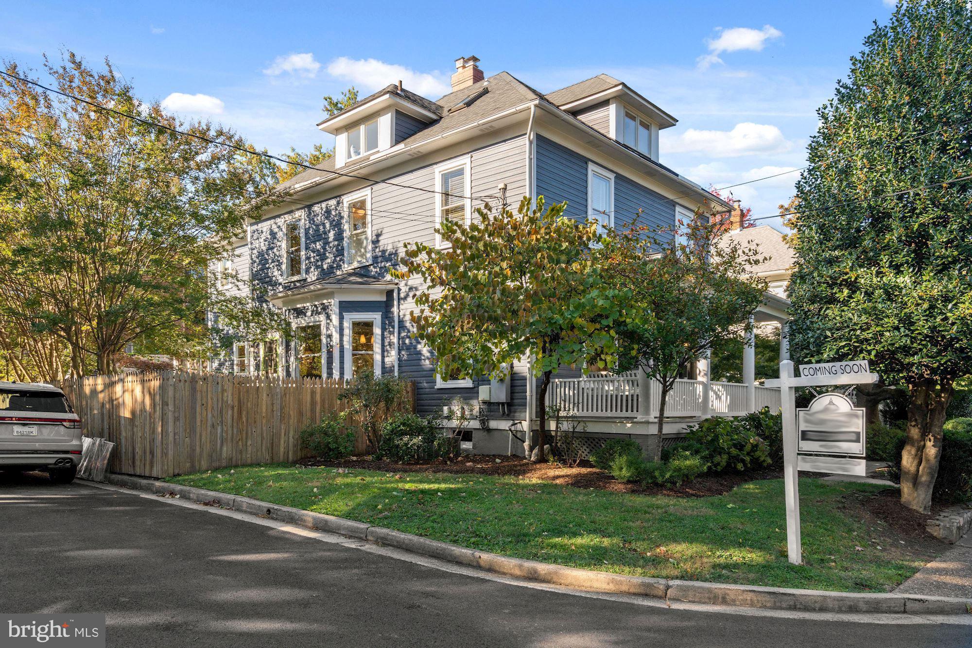 MAYWOOD - Residential