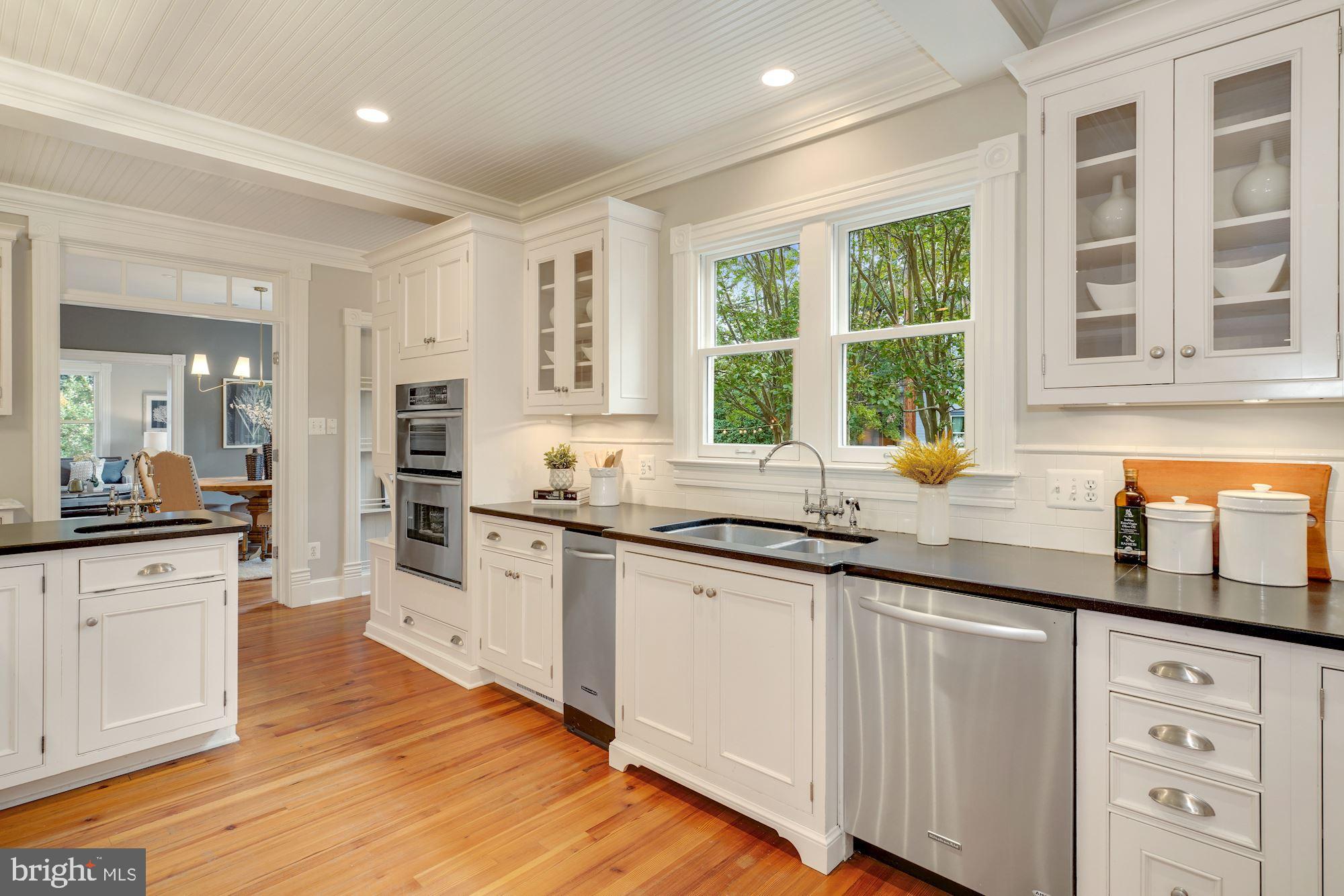 MAYWOOD - Residential