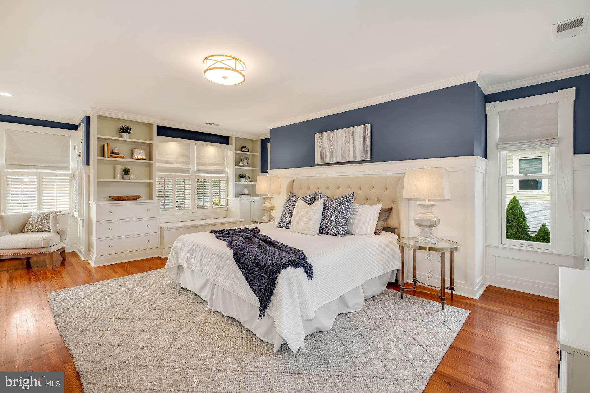 MAYWOOD - Residential