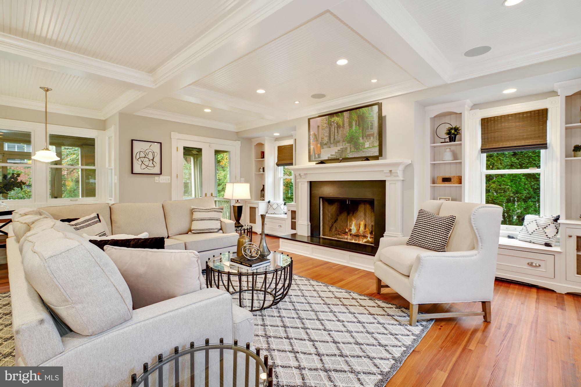 MAYWOOD - Residential