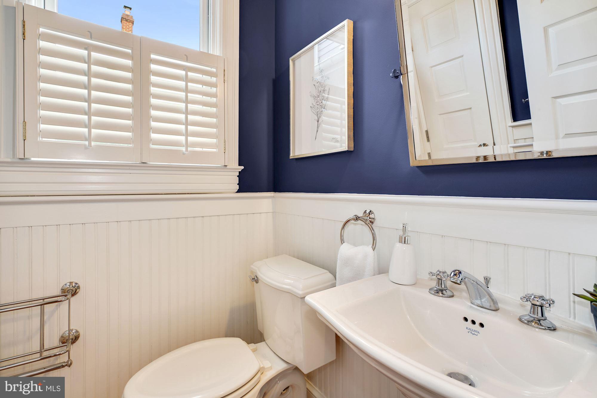 MAYWOOD - Residential