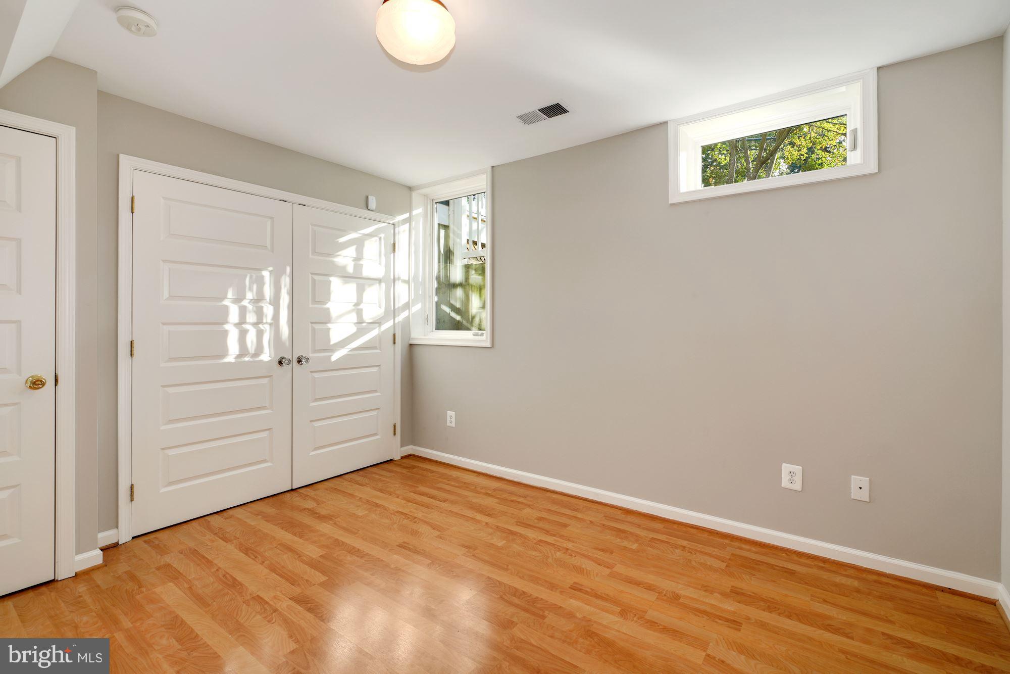 MAYWOOD - Residential