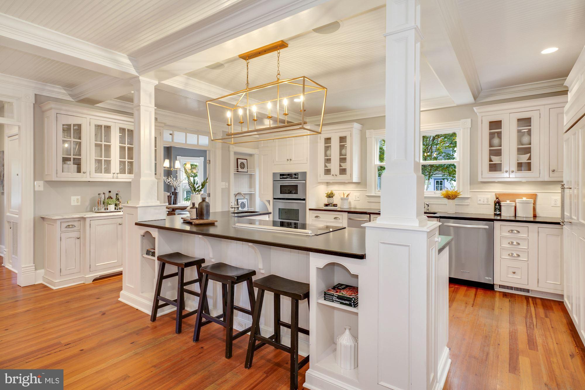 MAYWOOD - Residential