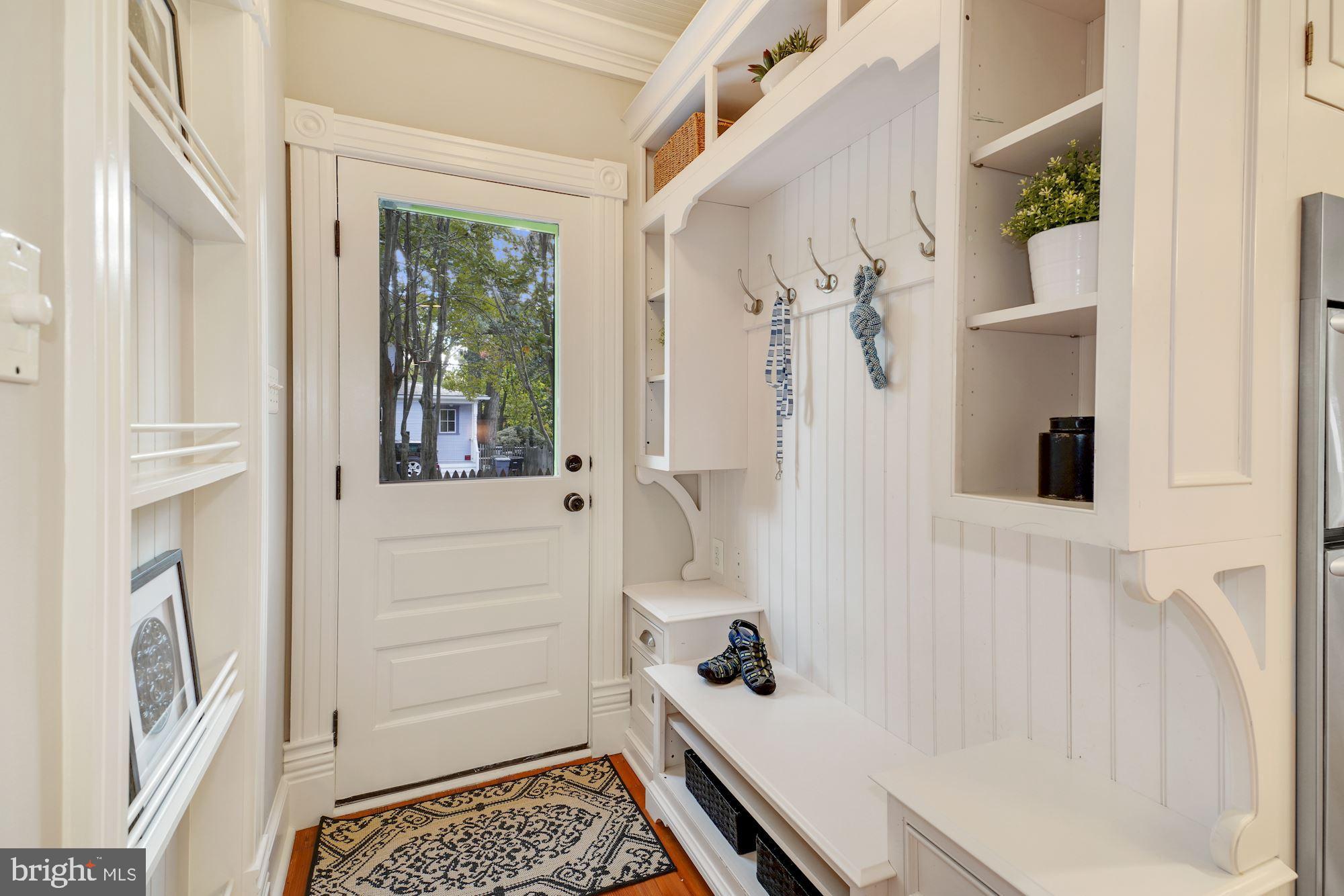 MAYWOOD - Residential