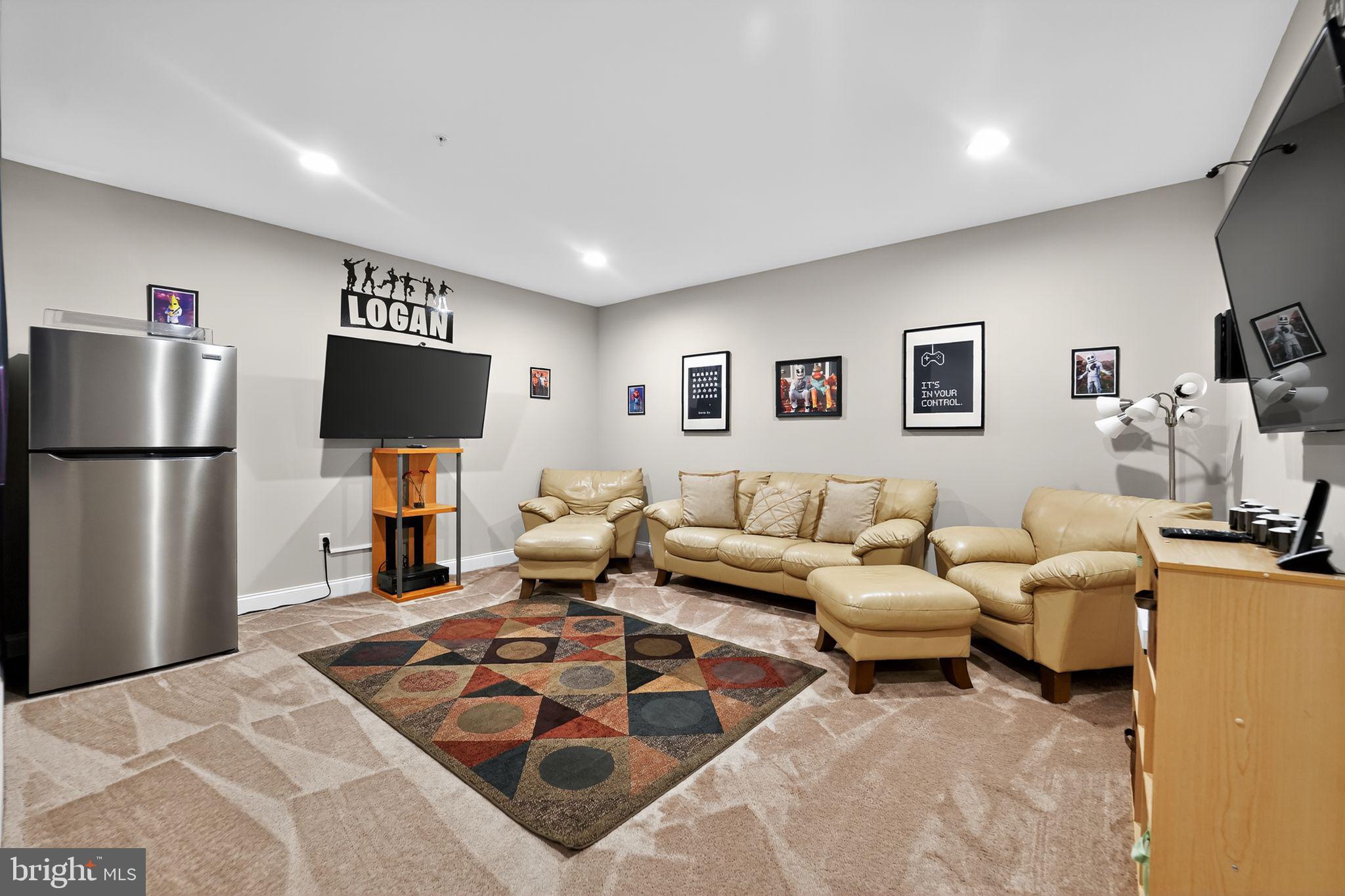 GREENLEIGH AT CROSSROADS - Residential