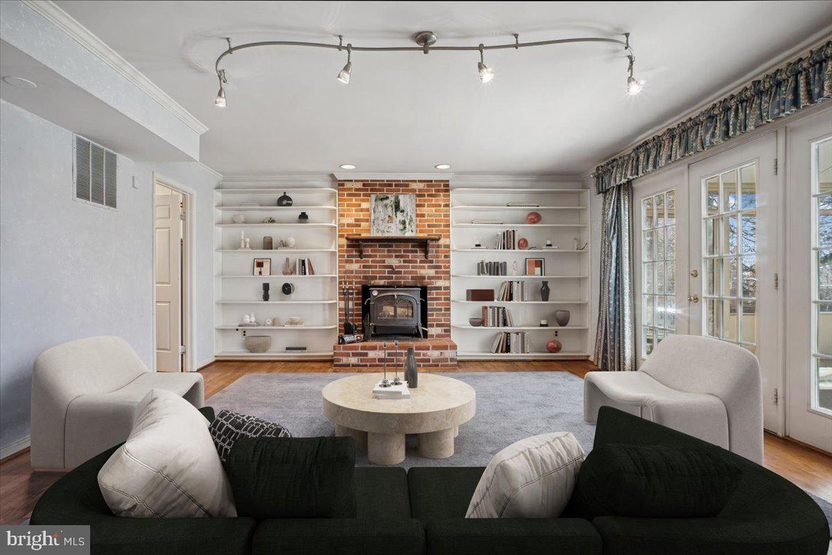 ROBERTS PLACE - Residential