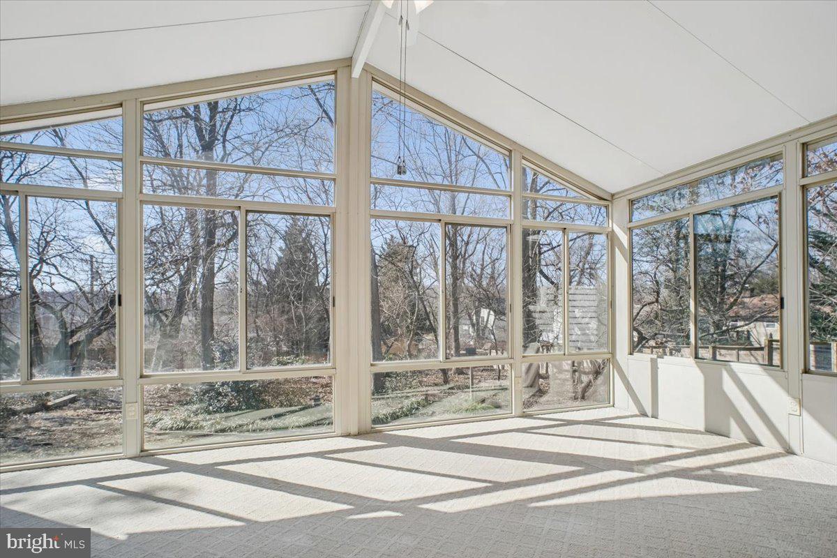 ROBERTS PLACE - Residential