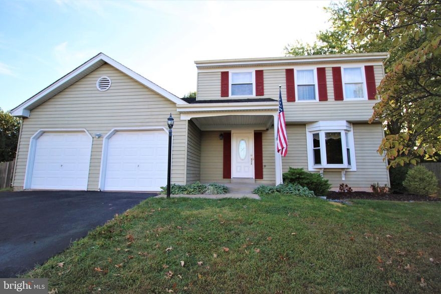 Charming 3 bed 2.5 bath home located on a cul-de-sac with a 2 car garage. Hardwood floors throughout the main level with a carpeted, finished basement! Front porch, rear deck, and storage shed. Huge and level fenced-in yard! Convenient location with a short distance to the silver line metro. Tenant is responsible for all utilities.