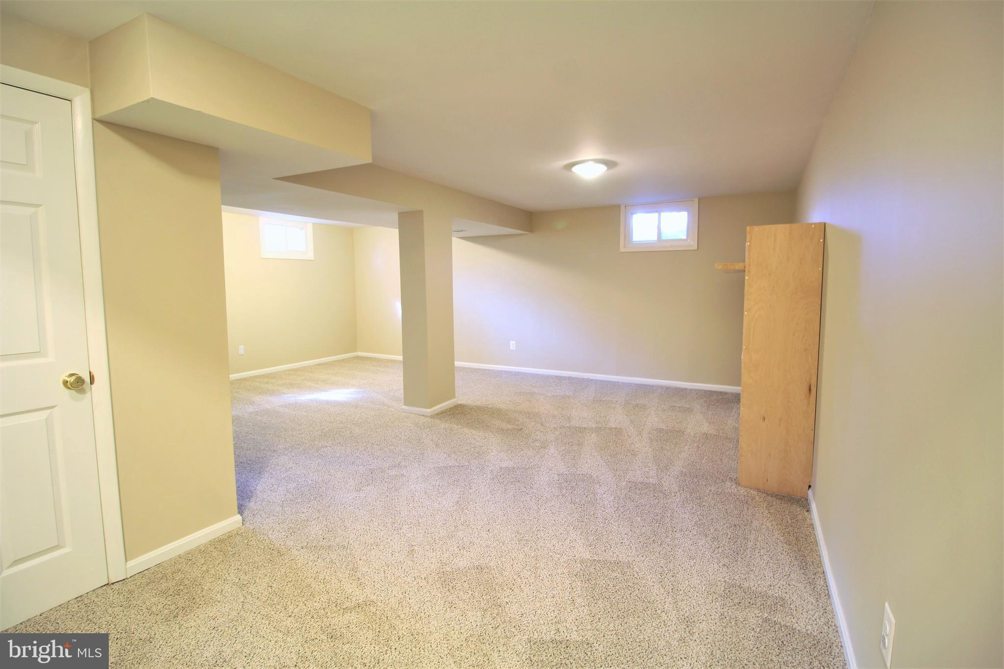 CRESTBROOK - Residential Lease