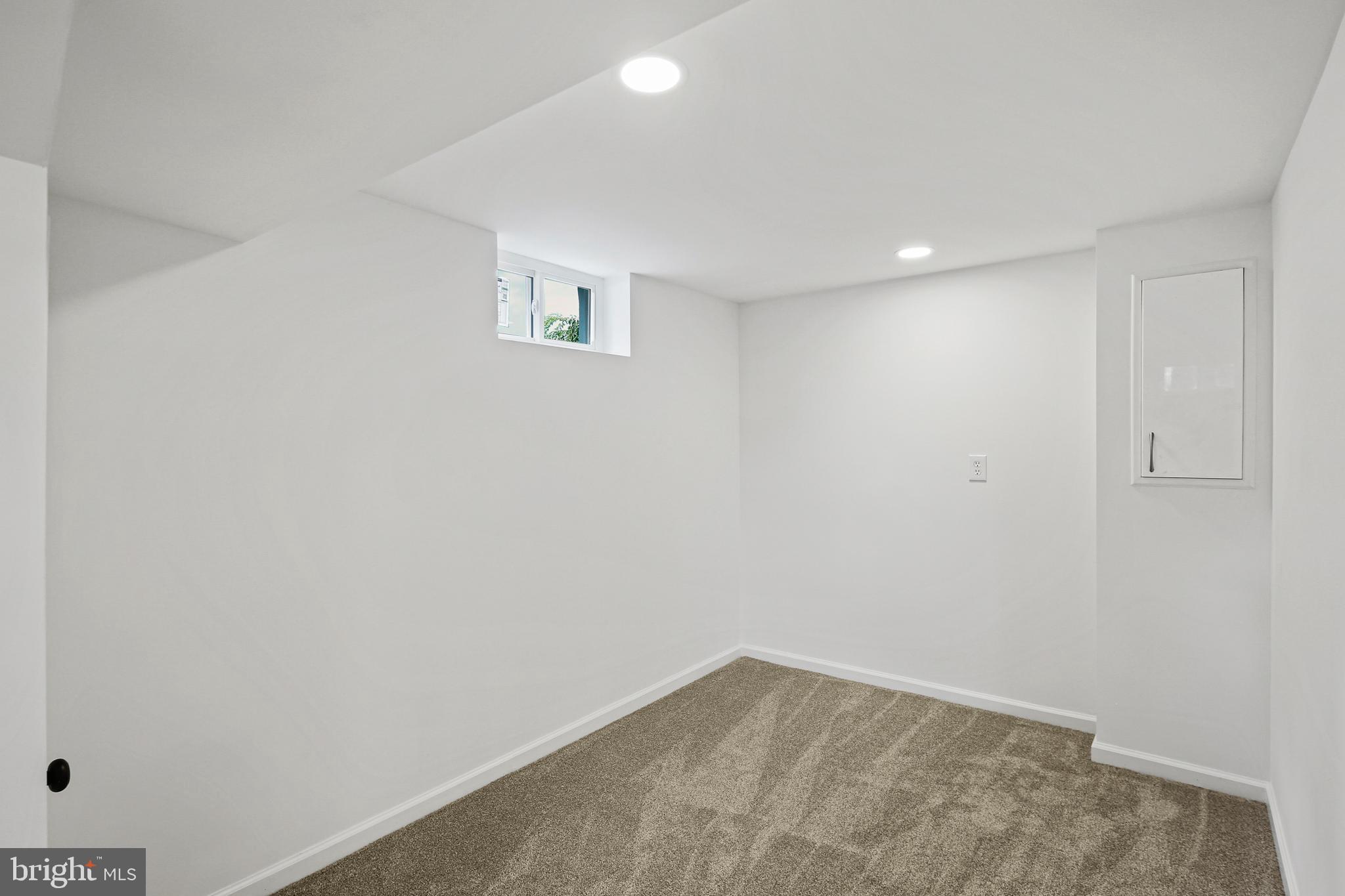 ROLLING ROAD FARMS - Residential