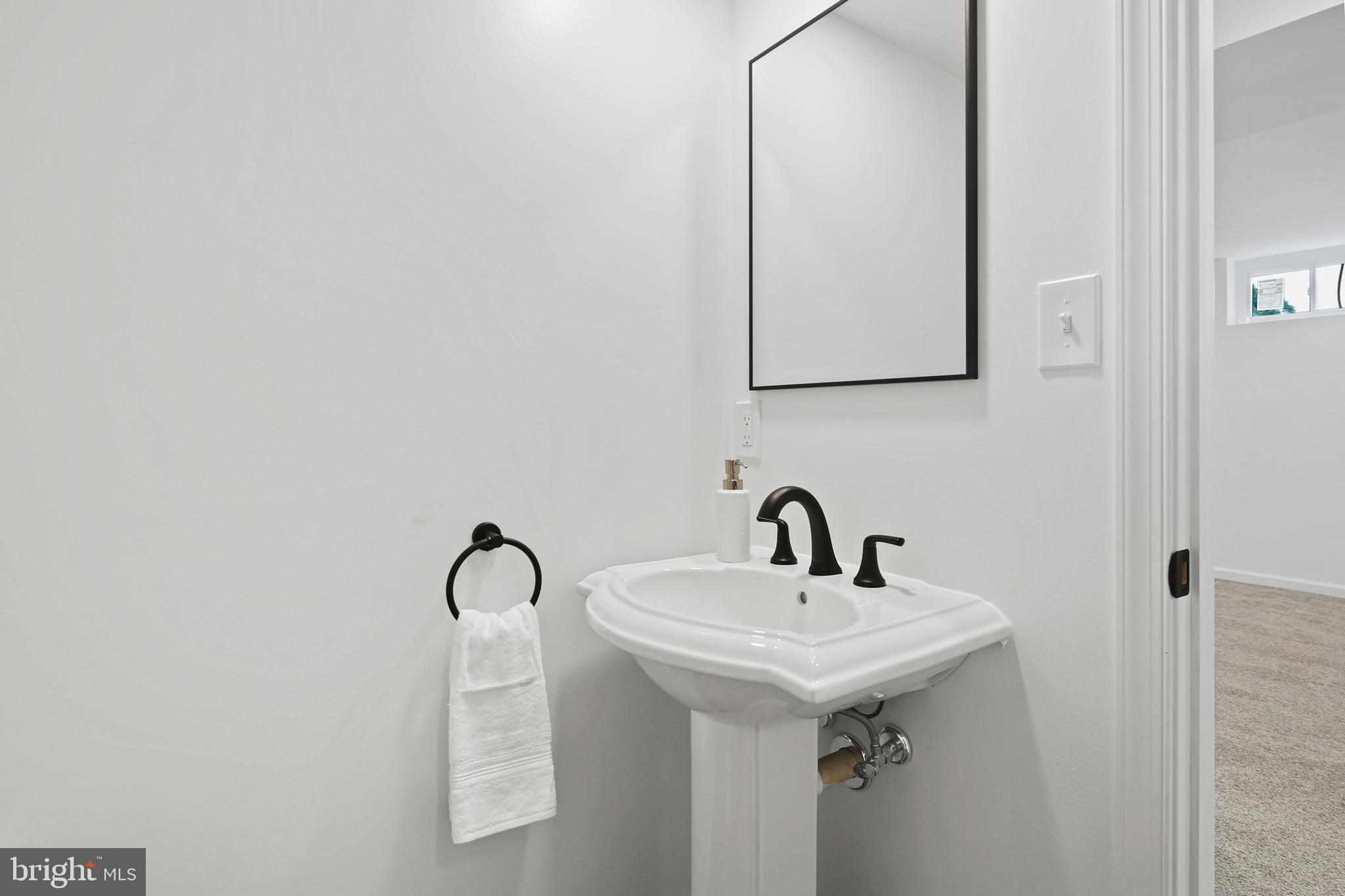 ROLLING ROAD FARMS - Residential