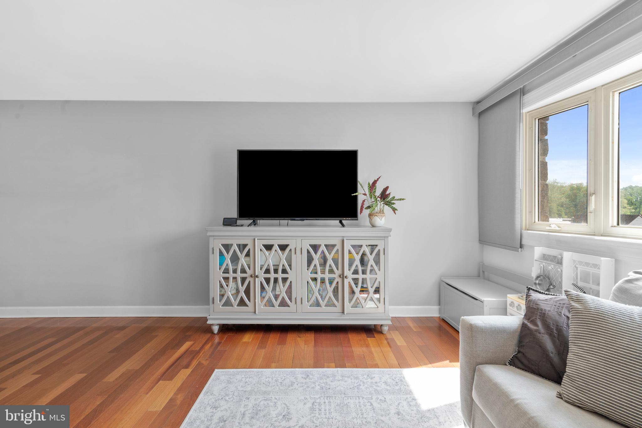 SOMERTON - Residential