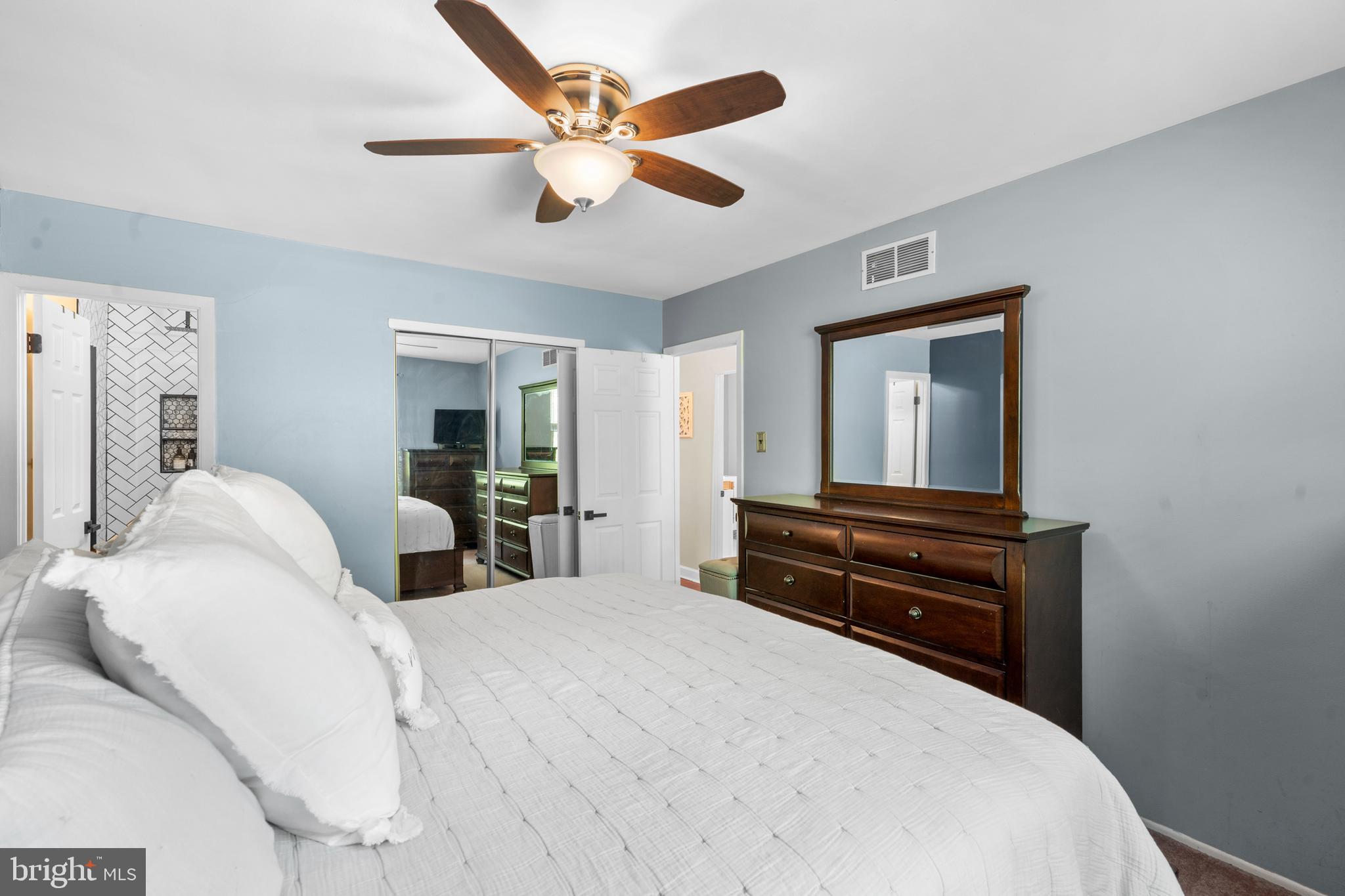 SOMERTON - Residential