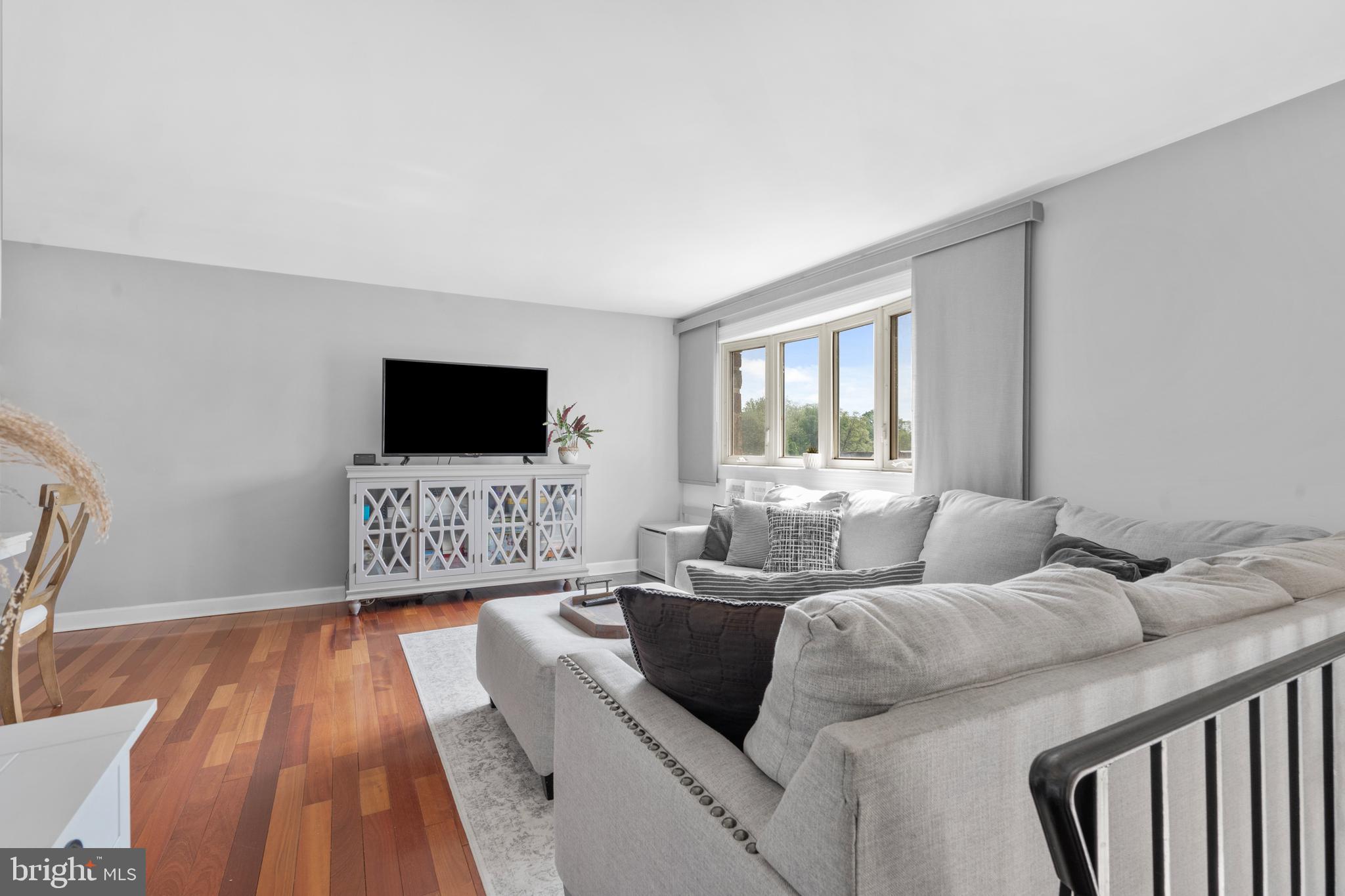 SOMERTON - Residential