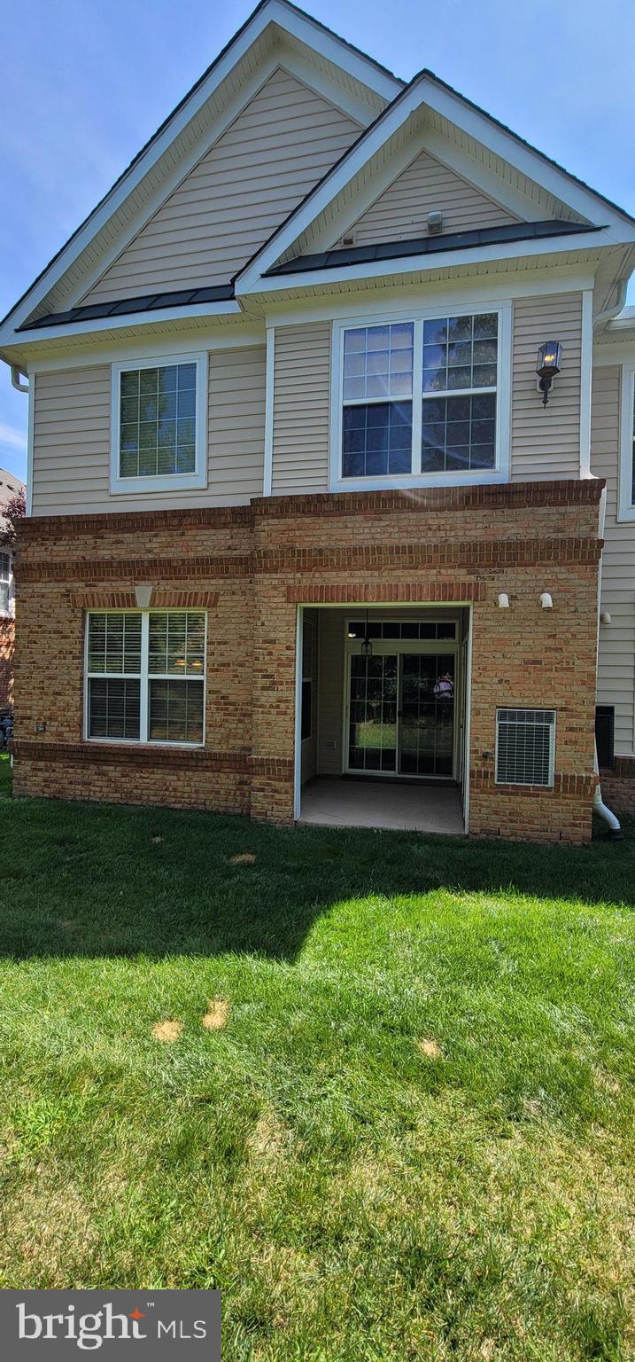 RIDGES AT BELMONT - Residential Lease