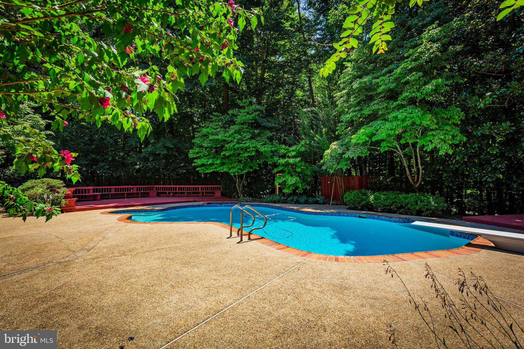 SUMMERWIND - Residential